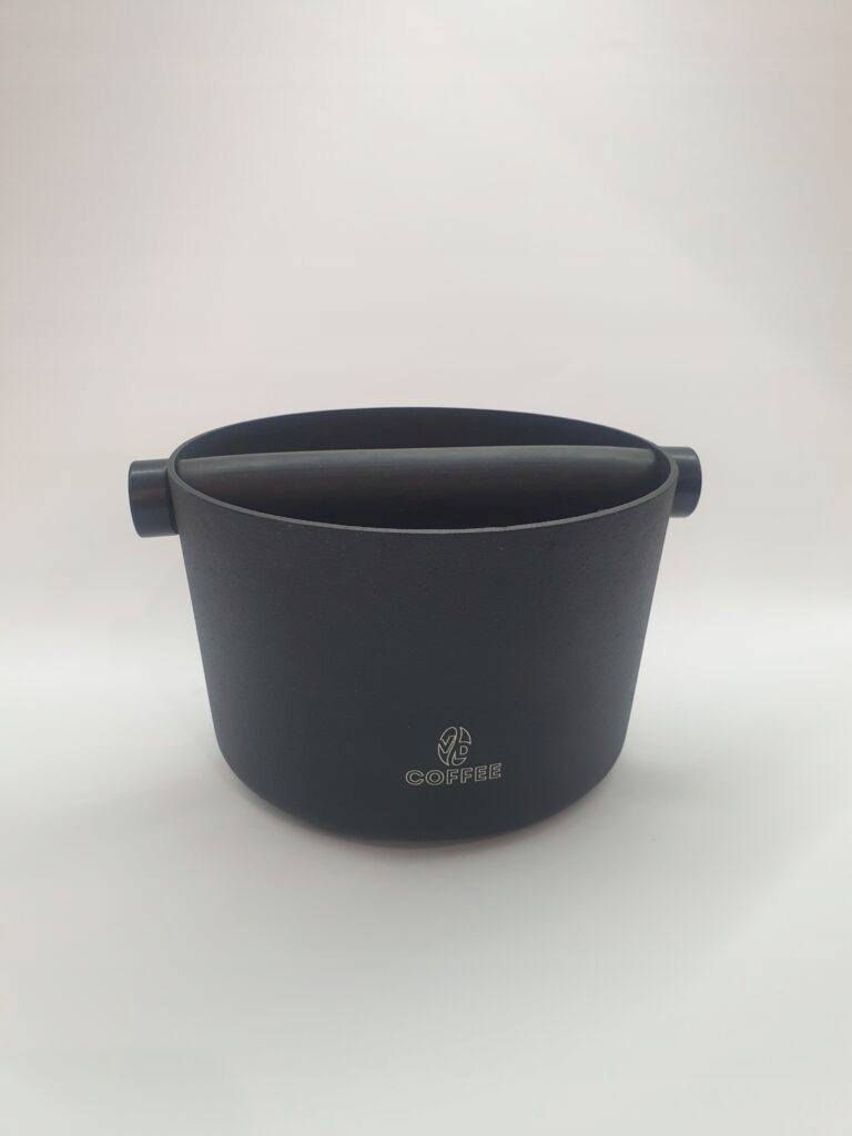 Levně Kulatý odrážeč kávy VD Coffee v černé barvě