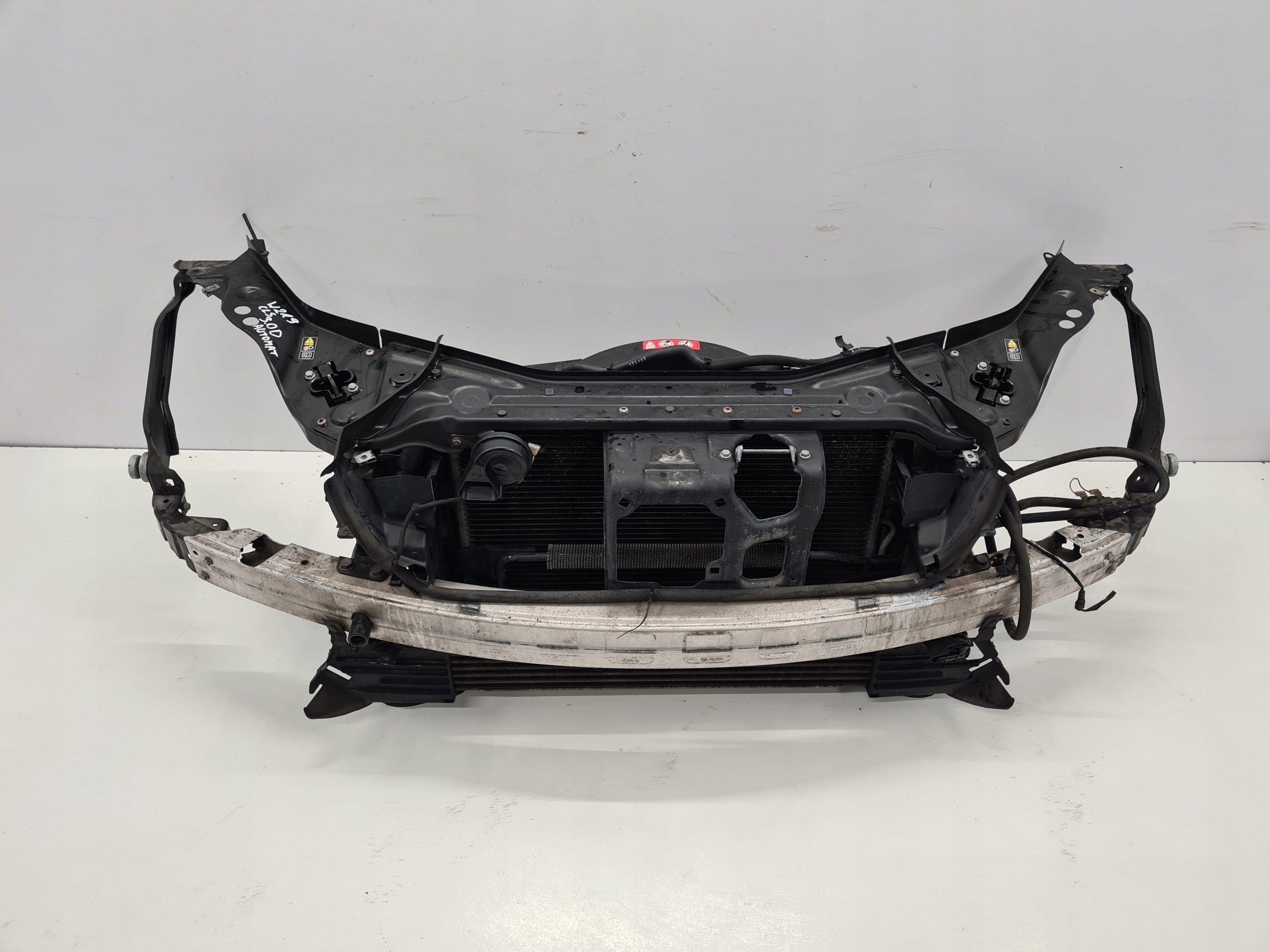 MERCEDES W219 PAS PRZEDNI WZMOCNIENIE 3.0CDI AUTO