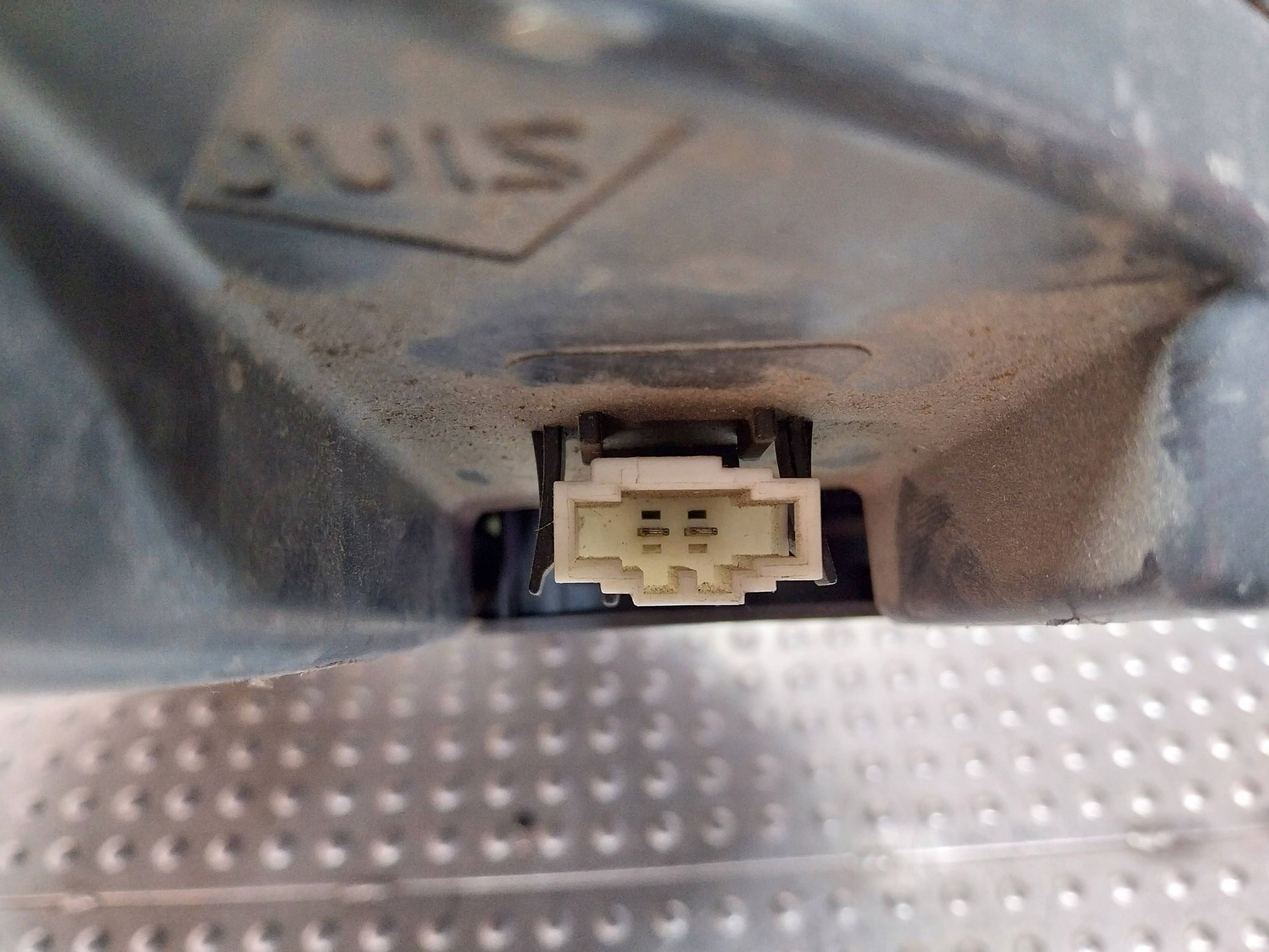 speaker NISKOTONOWY SUBWOOFER 8U0035382 AUDI Q3 8U0 LIFT