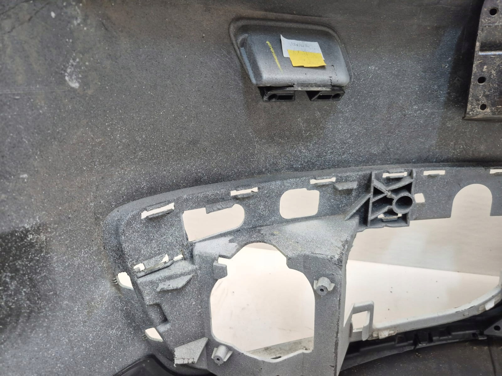 AUDI Q3 and 1 8U 11-14 bumper front front washer PDC
