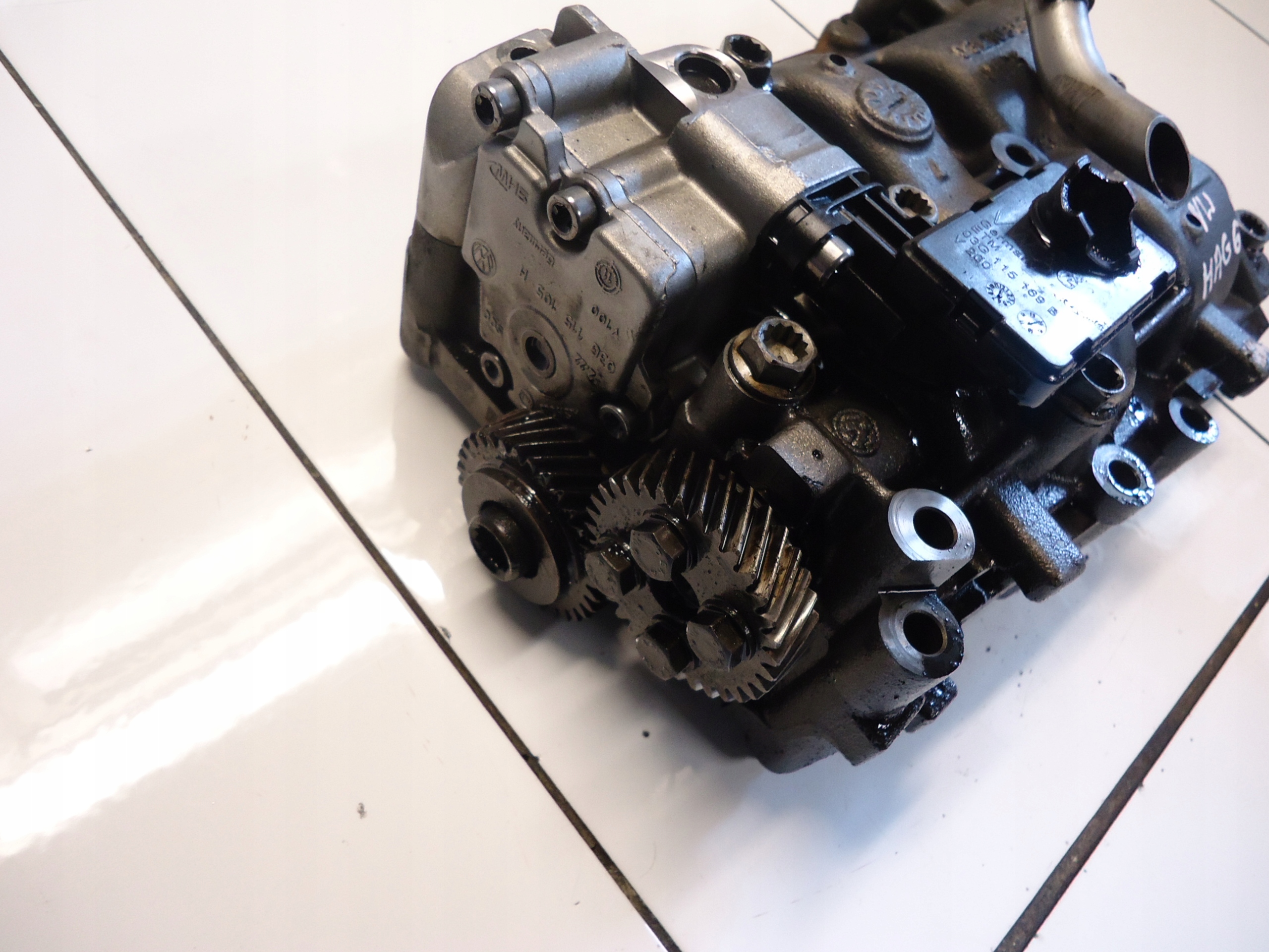 VW AUDI A4 B6 2.0TDI BLB Ölpumpe 03G115105H