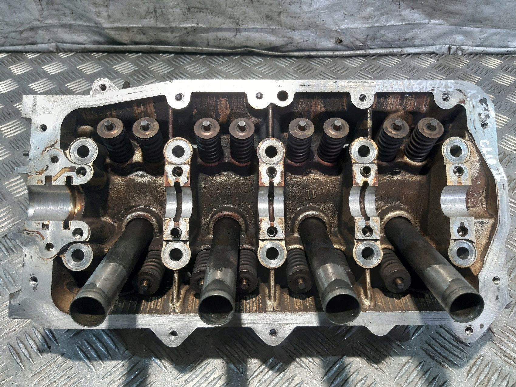 TESTATA RENAULT CLIO III 1.2TCE 8200460196