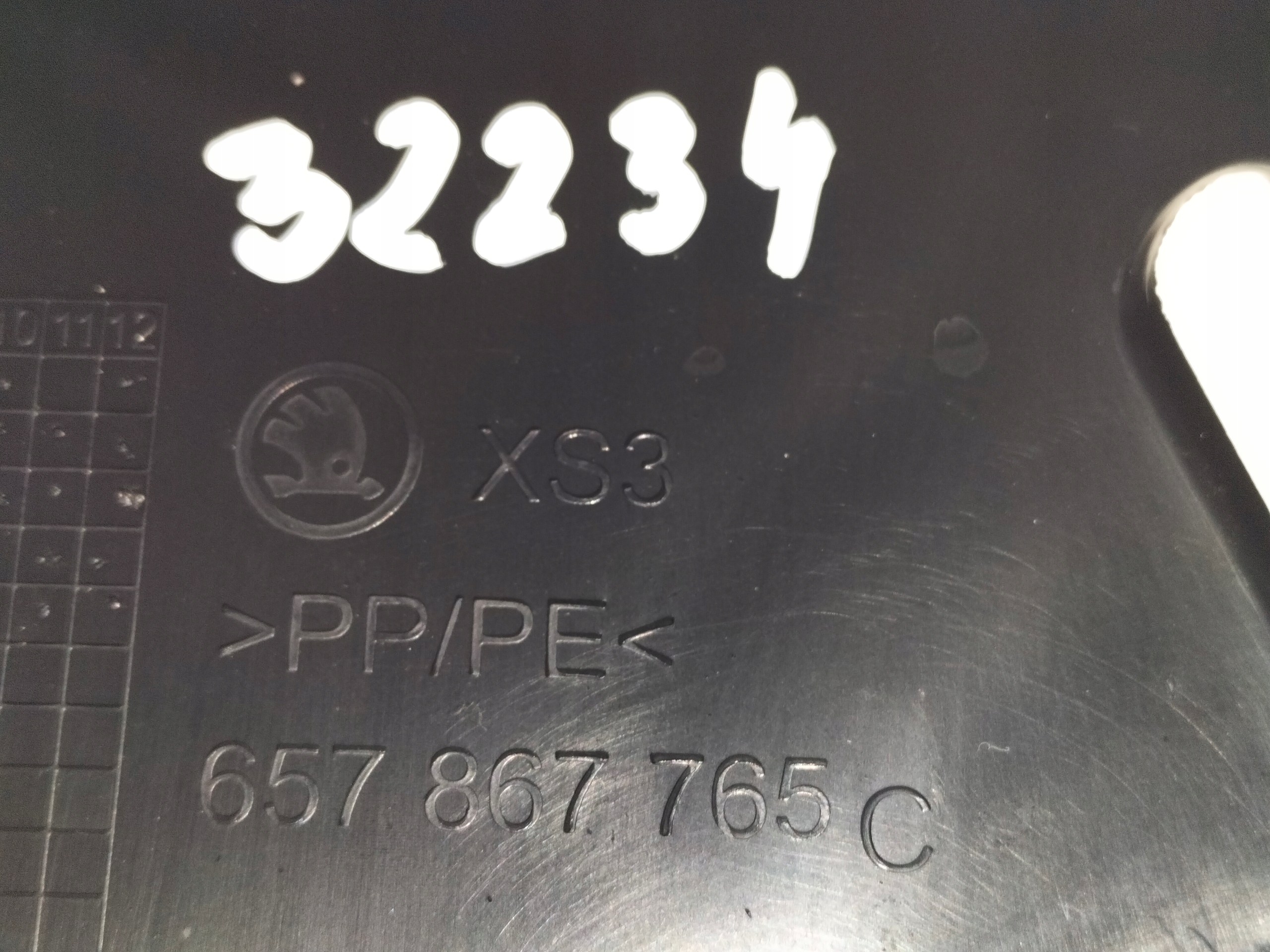 Blende Abdeckung slupka heck links SKODA SCALA 19