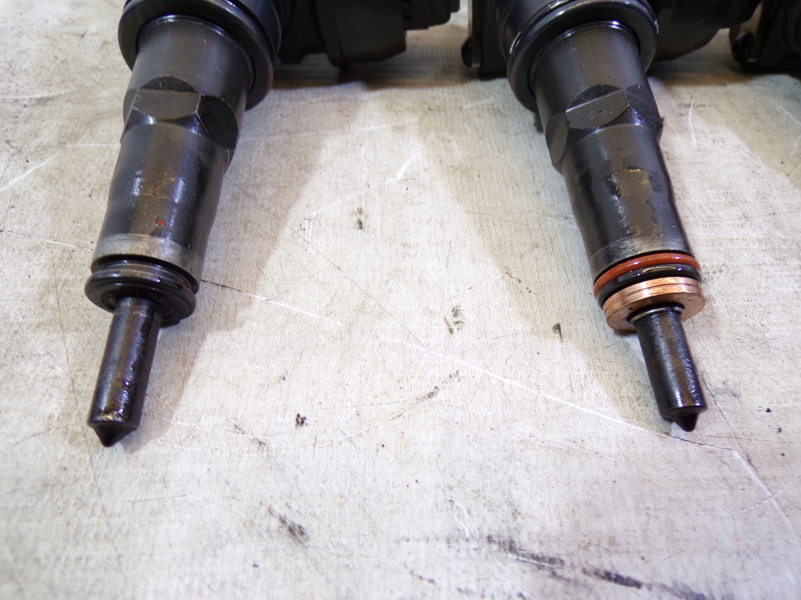 Einspritzdüsen Einspritzdüse Einspritzdüse 1.9 TDI 038130073AN