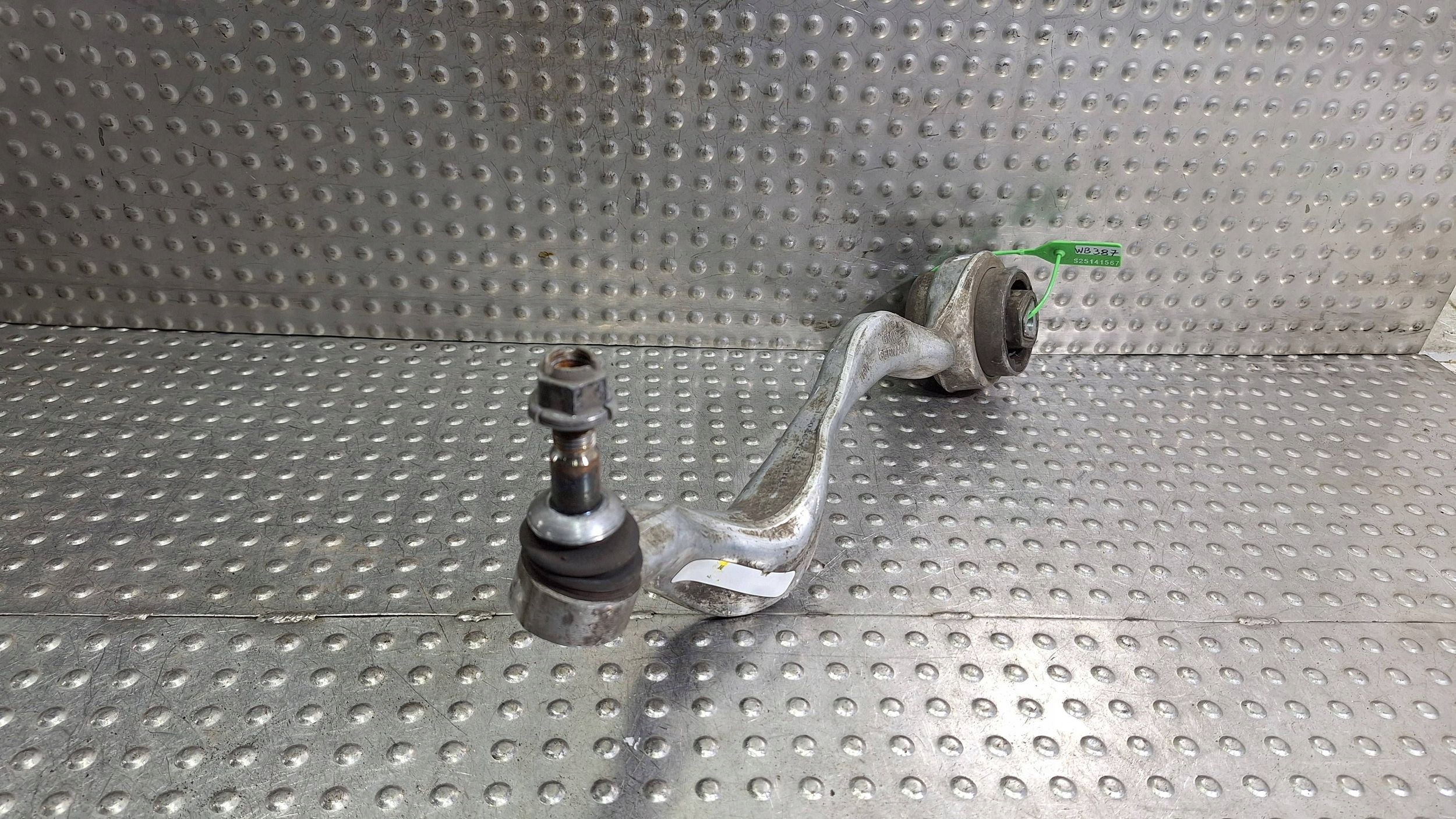 Querlenker links vorne 6763703 BMW E81 E82 E87 E88 E89 E90 E91 E92 E93 X1 E84