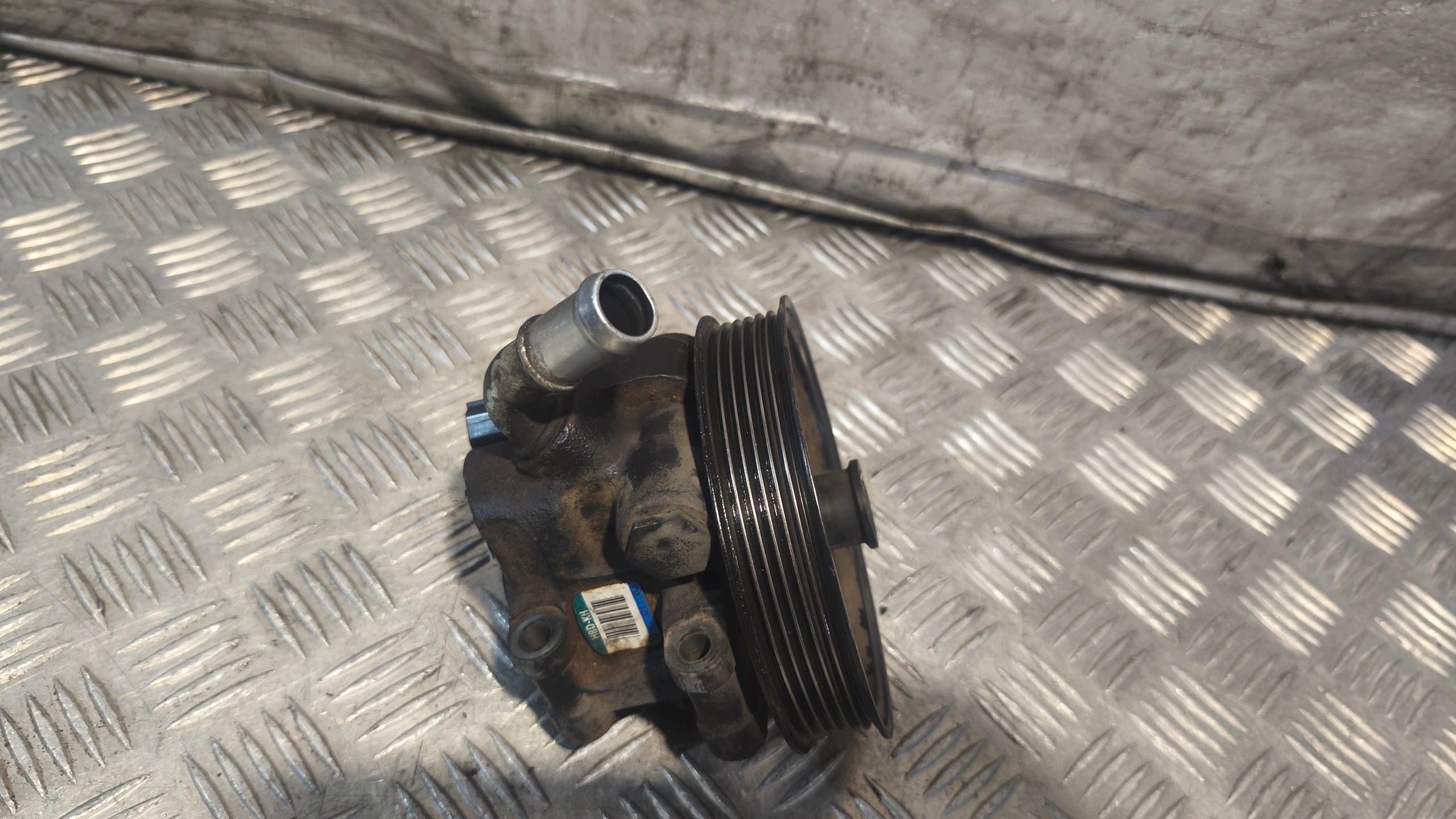 servo pump HBD-KH 4LD1103 MAZDA TRIBUTE 2.3B 2005r