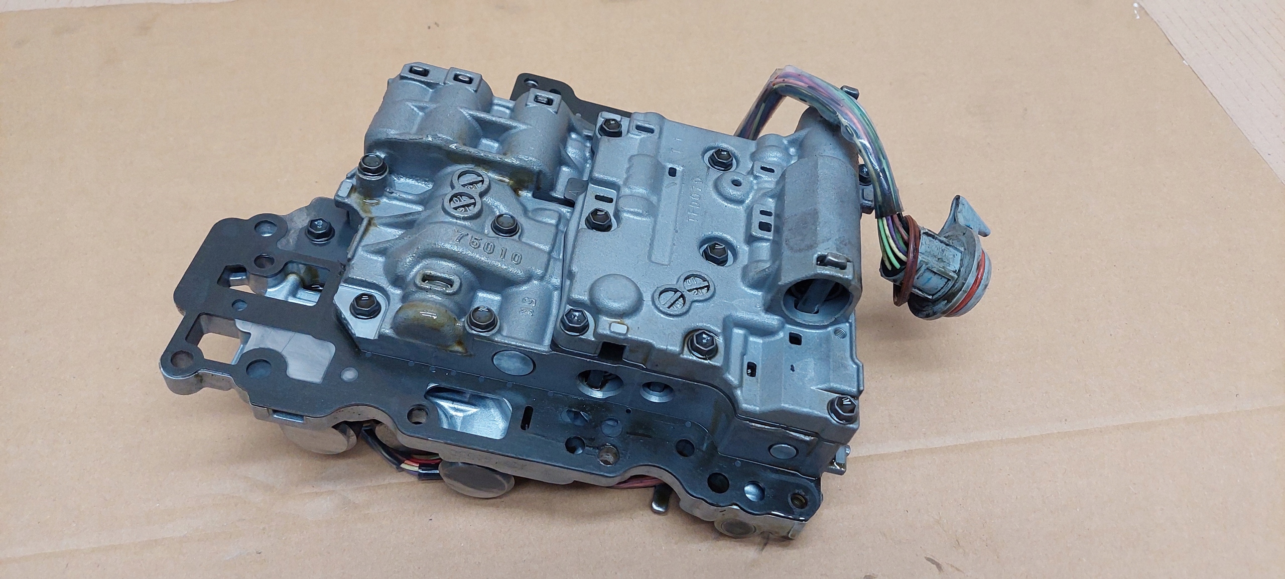 12X180422D - Мехатроника коробки передач Range Rover Evoque