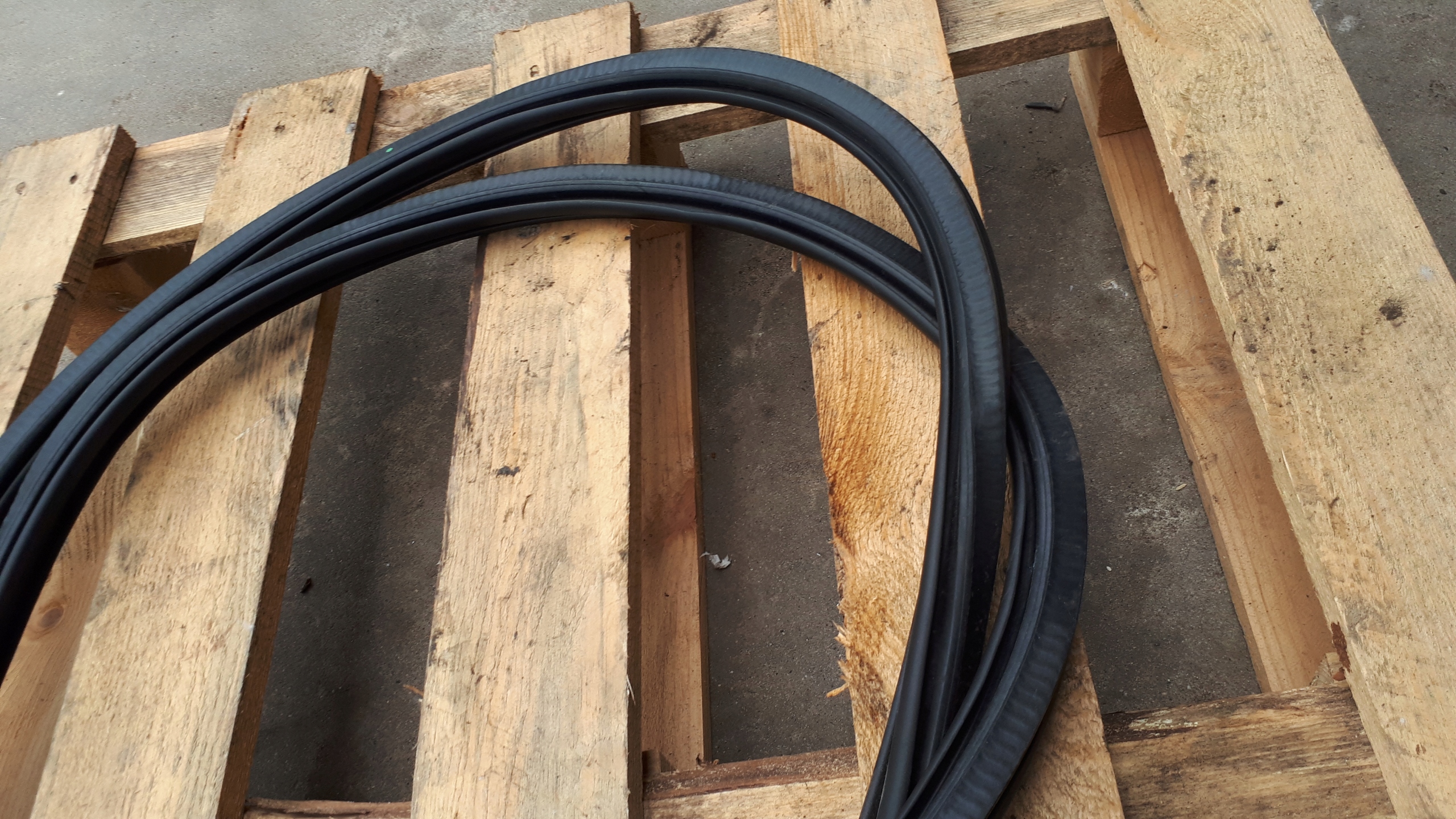 A3 8Y gasket door left right front sedan