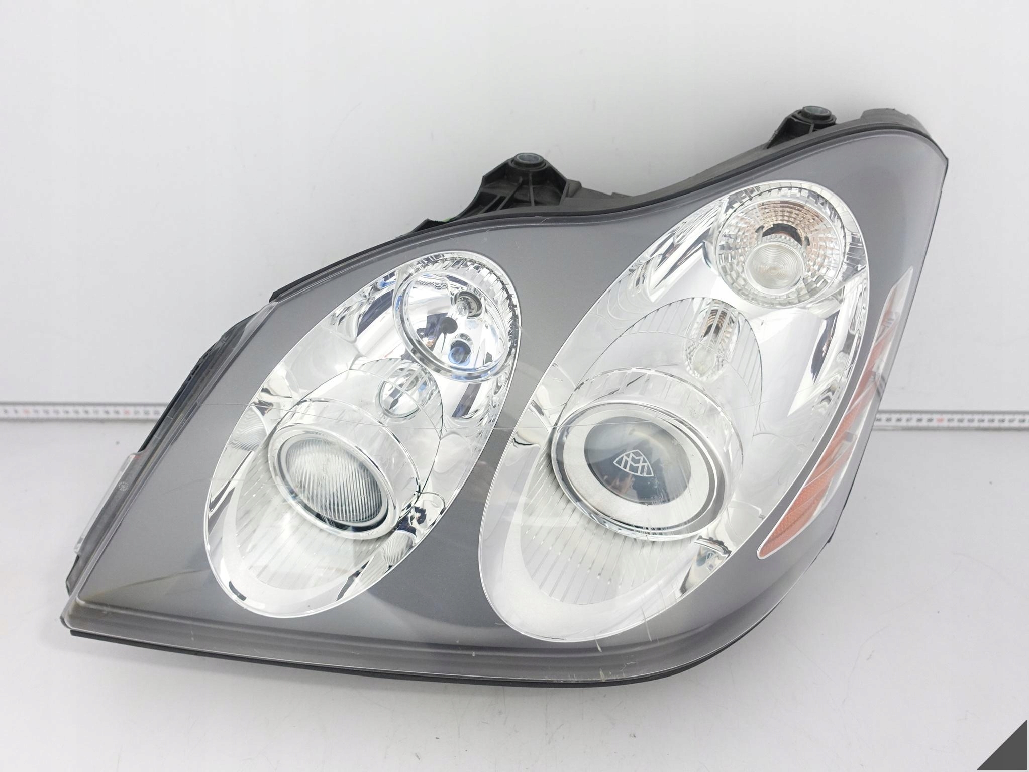 MAYBACH 57 W240 62 V240 03-13 light HEADLIGHT XENON left front