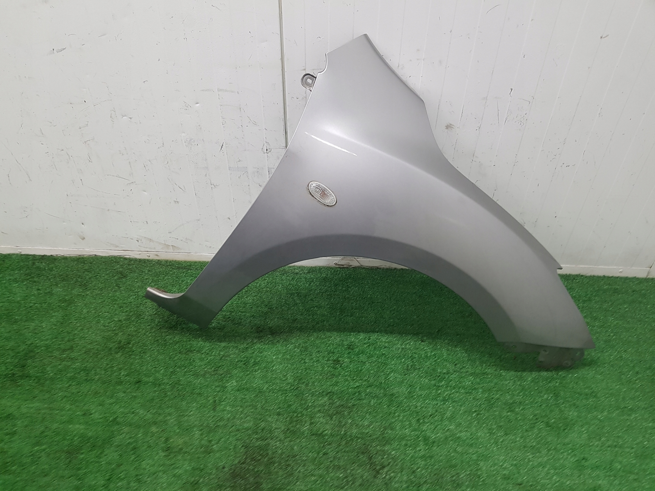 fender right front MAZDA 3 II 2010 KOD LAKIERU FE27A