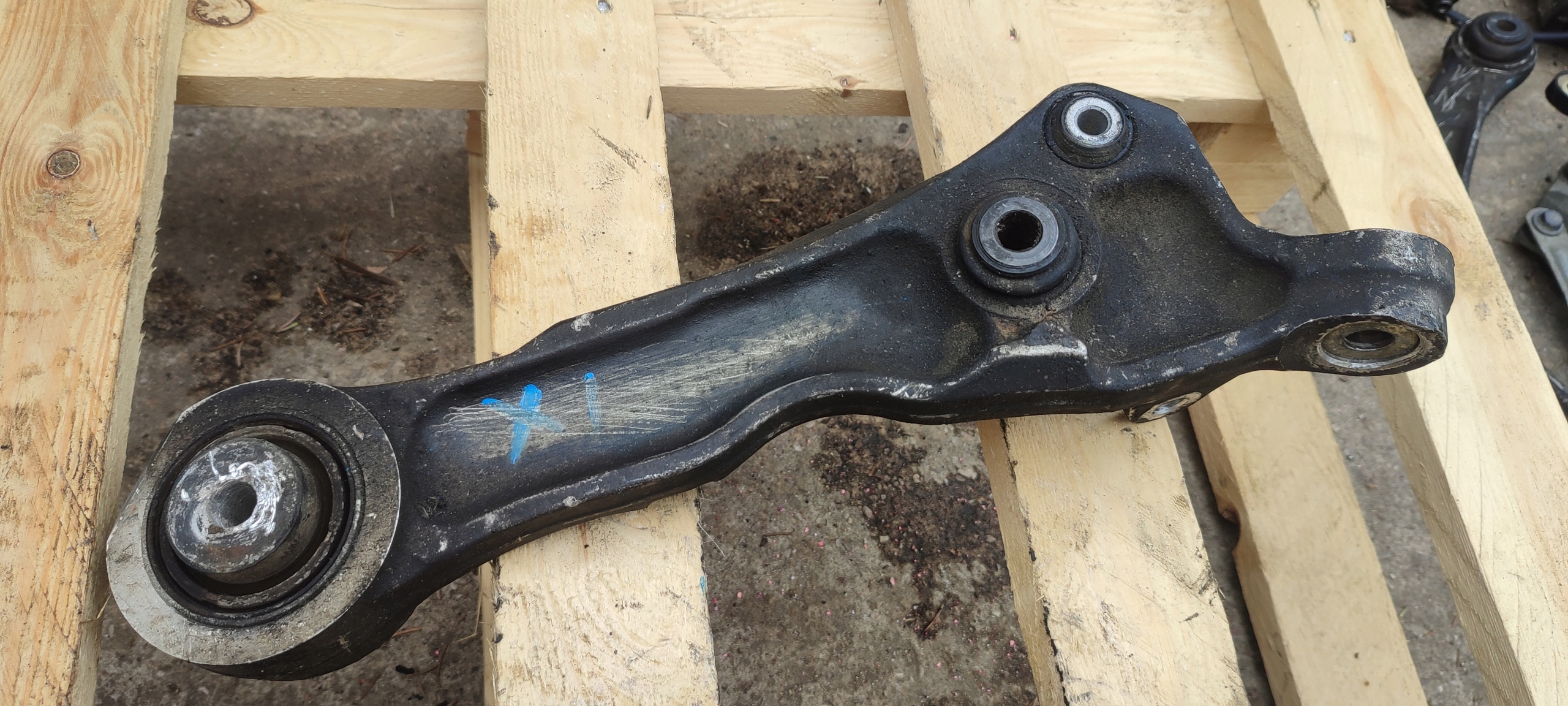 arm left front lower Jaguar XF X250