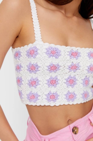 

Stradivarius_krótki Top Z Haftem W Kwiatki 2789789