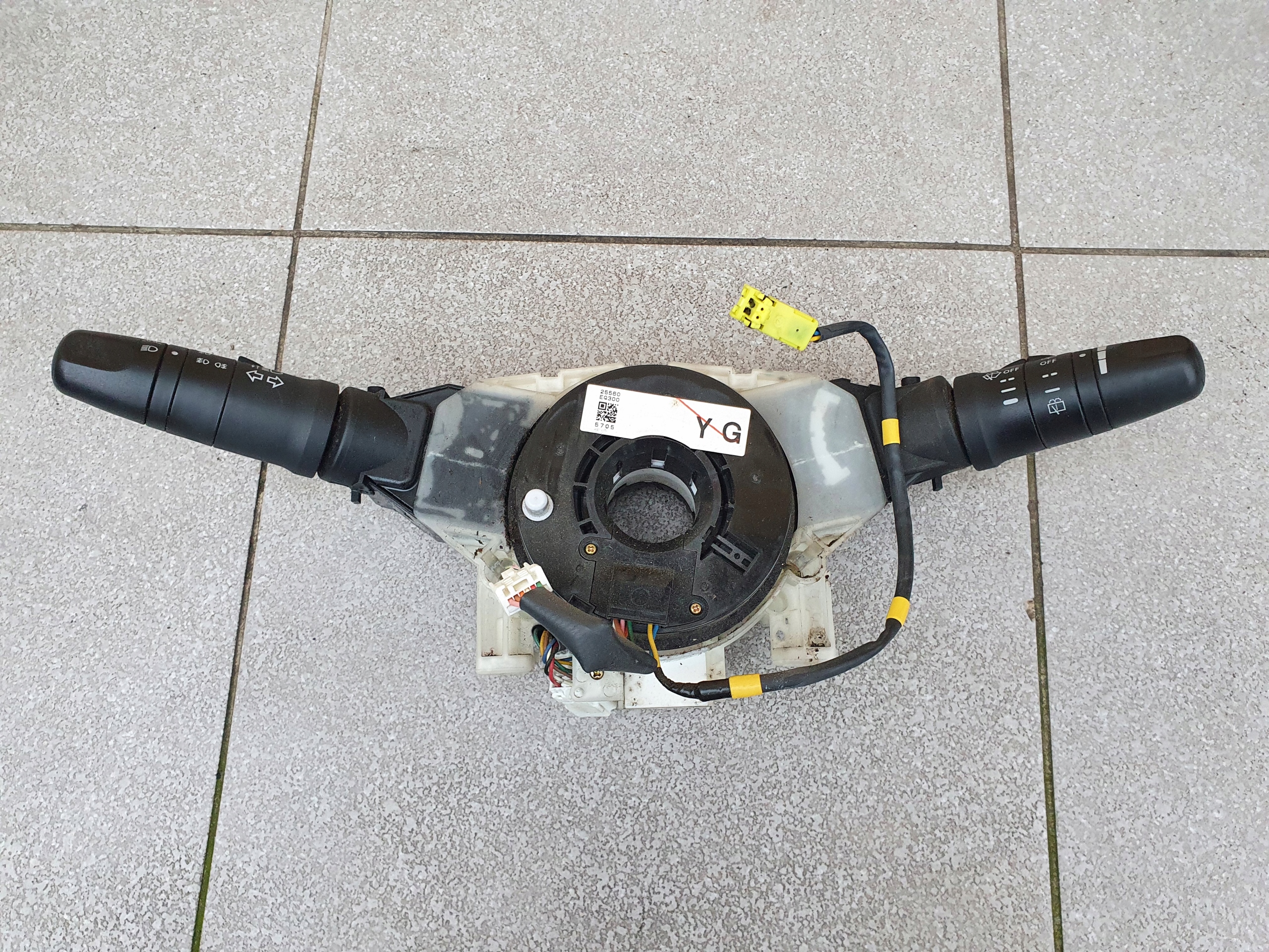 47945AS500 - NISSAN X-Trail T30 перемикачі перемикання стрічки