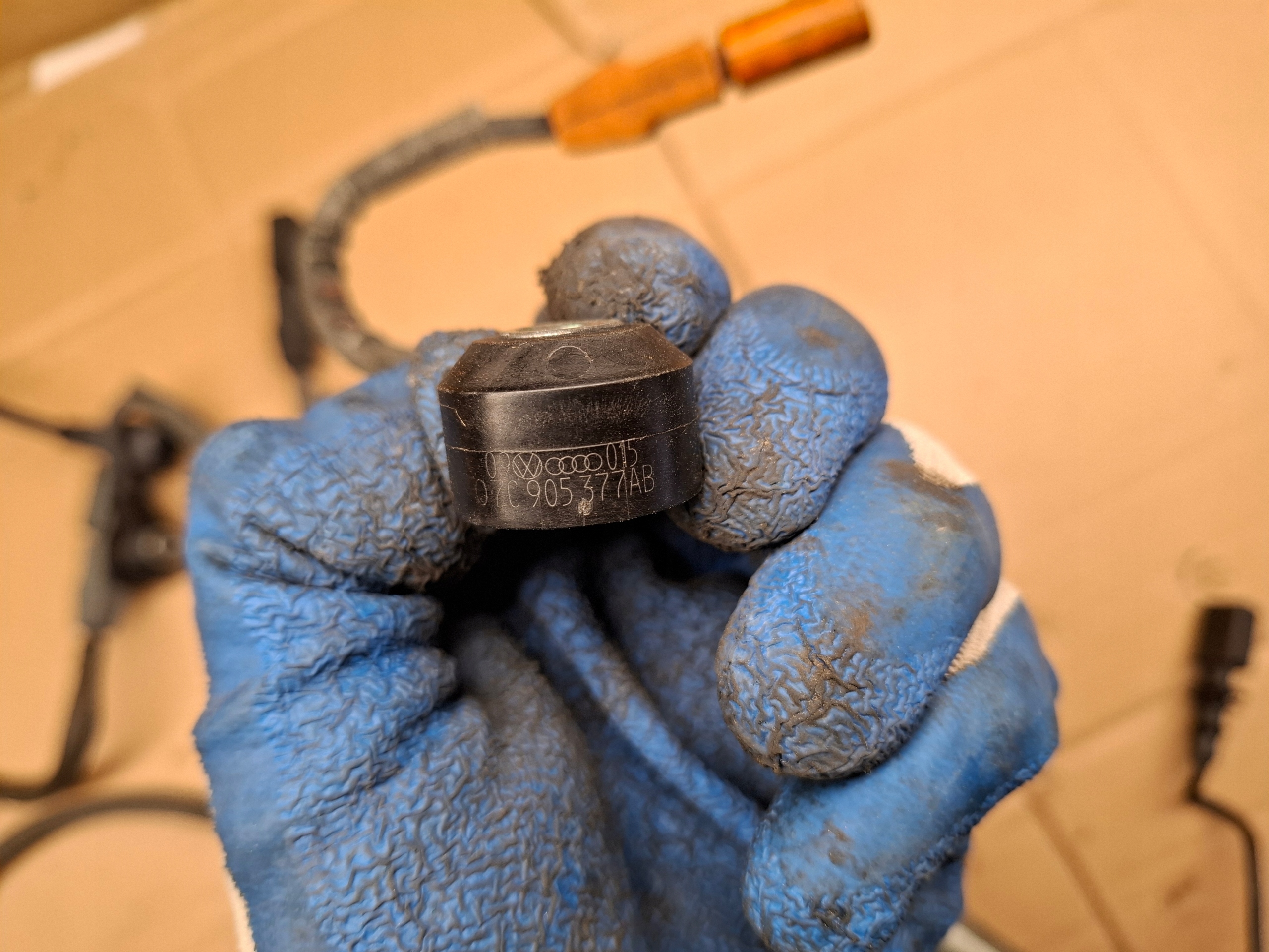 BENTLEY CONTINENTAL GT sensor SPALANIA STUKOWEGO 07C905377AB