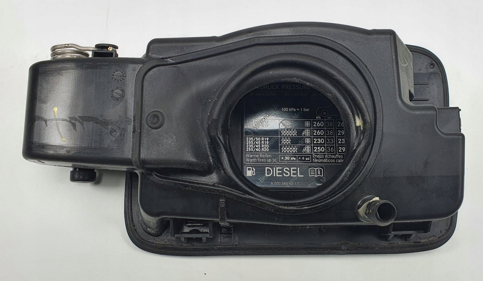 KLAPKA WLEWU PALIWA 040 MERCEDES GLK X204 Car type Passenger cars