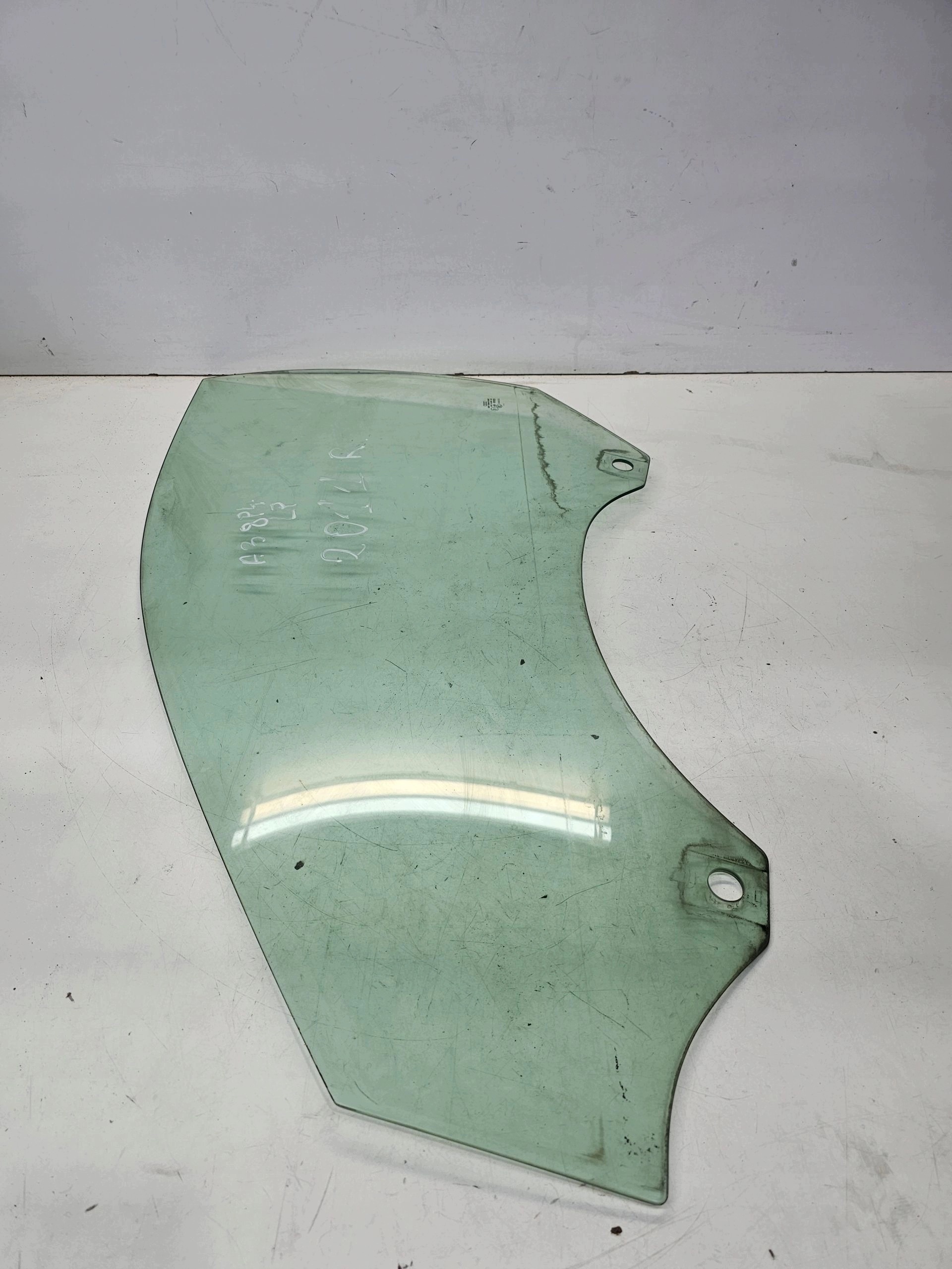 window side door left front AUDI A3 8P 5-door 2011R 8P4
