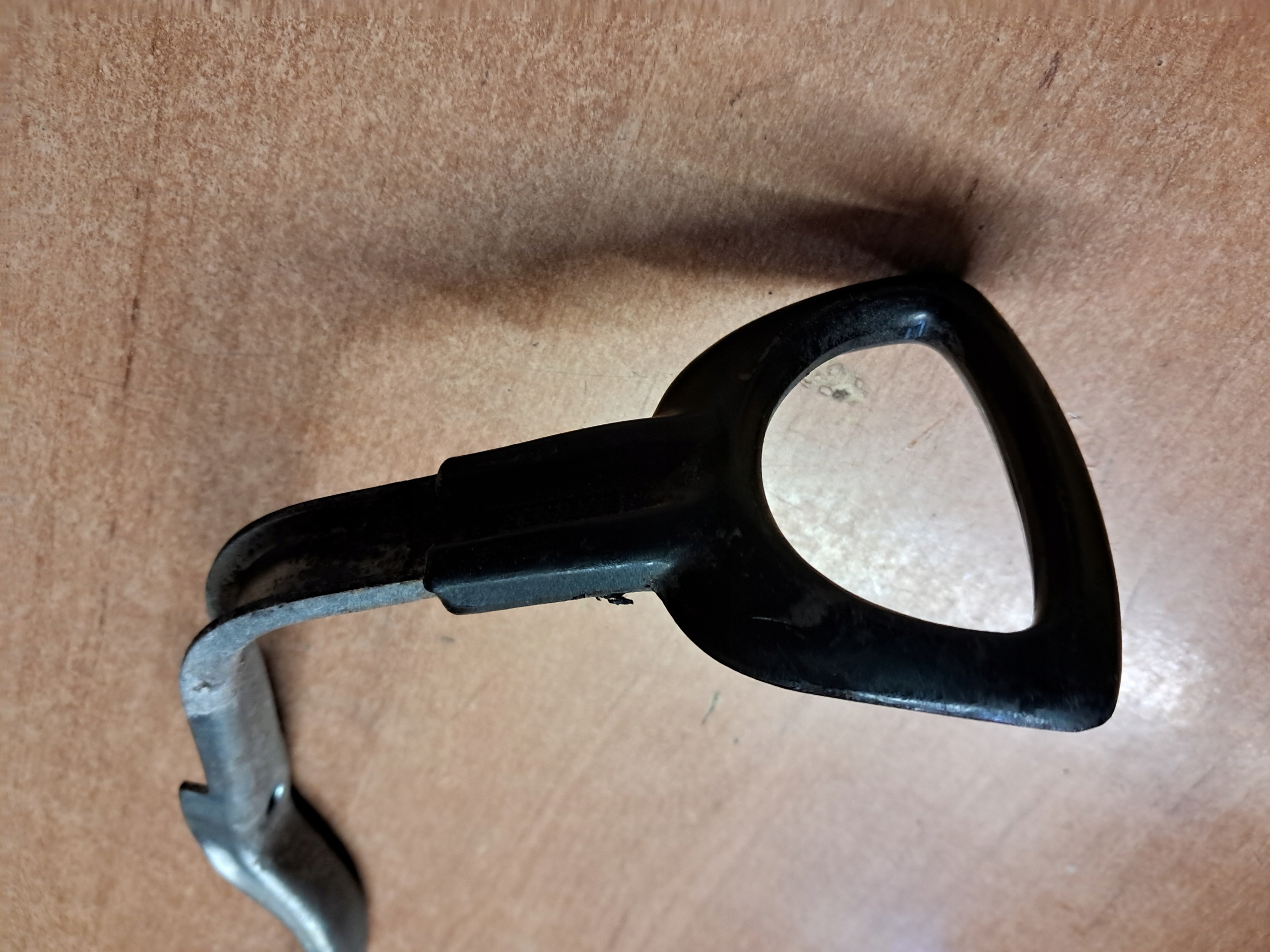 handle seat left MERCEDES W123 W126 1169101171