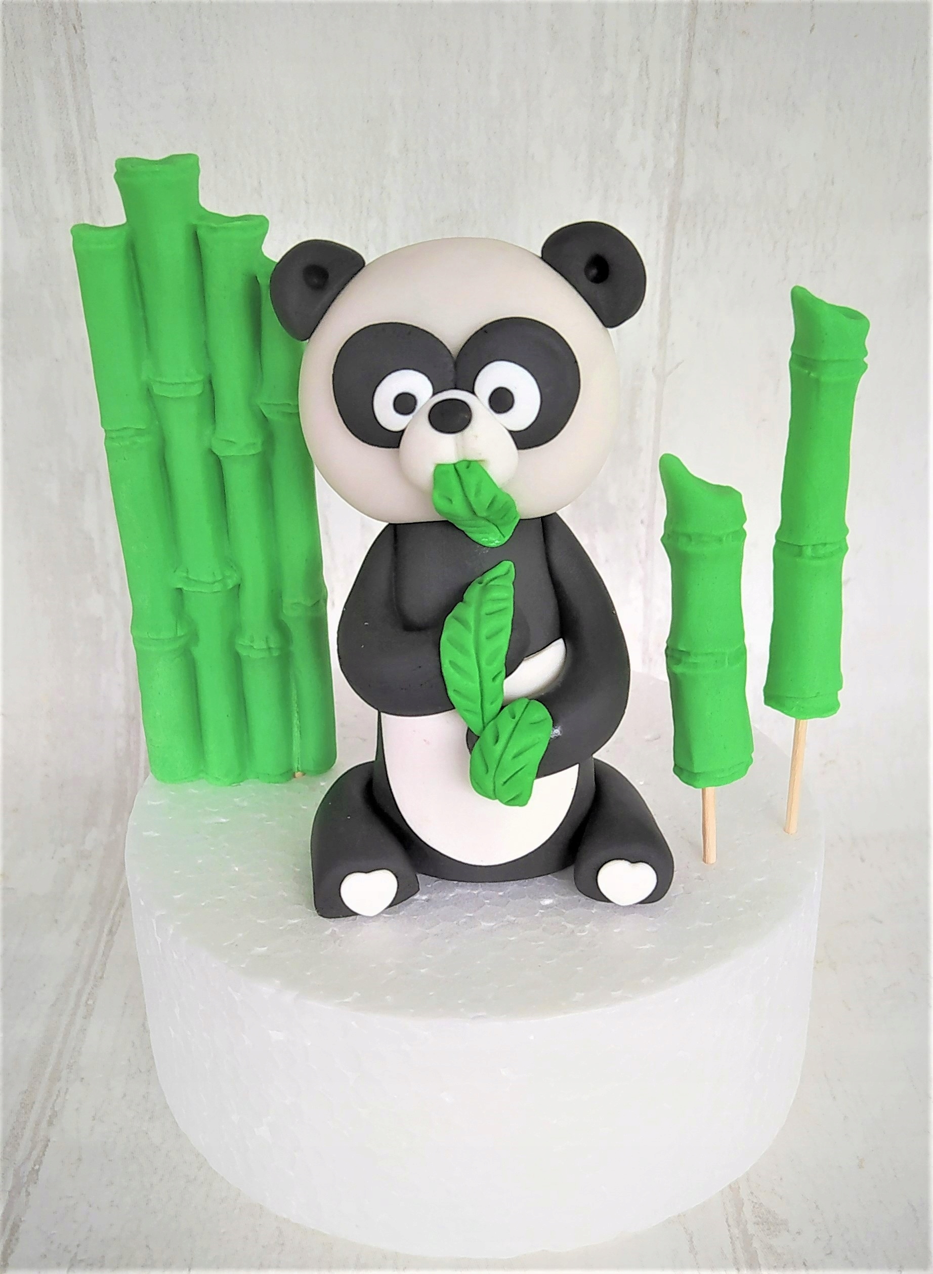 Levně Panda bambusové větve figurka z cukrové hmoty na dort