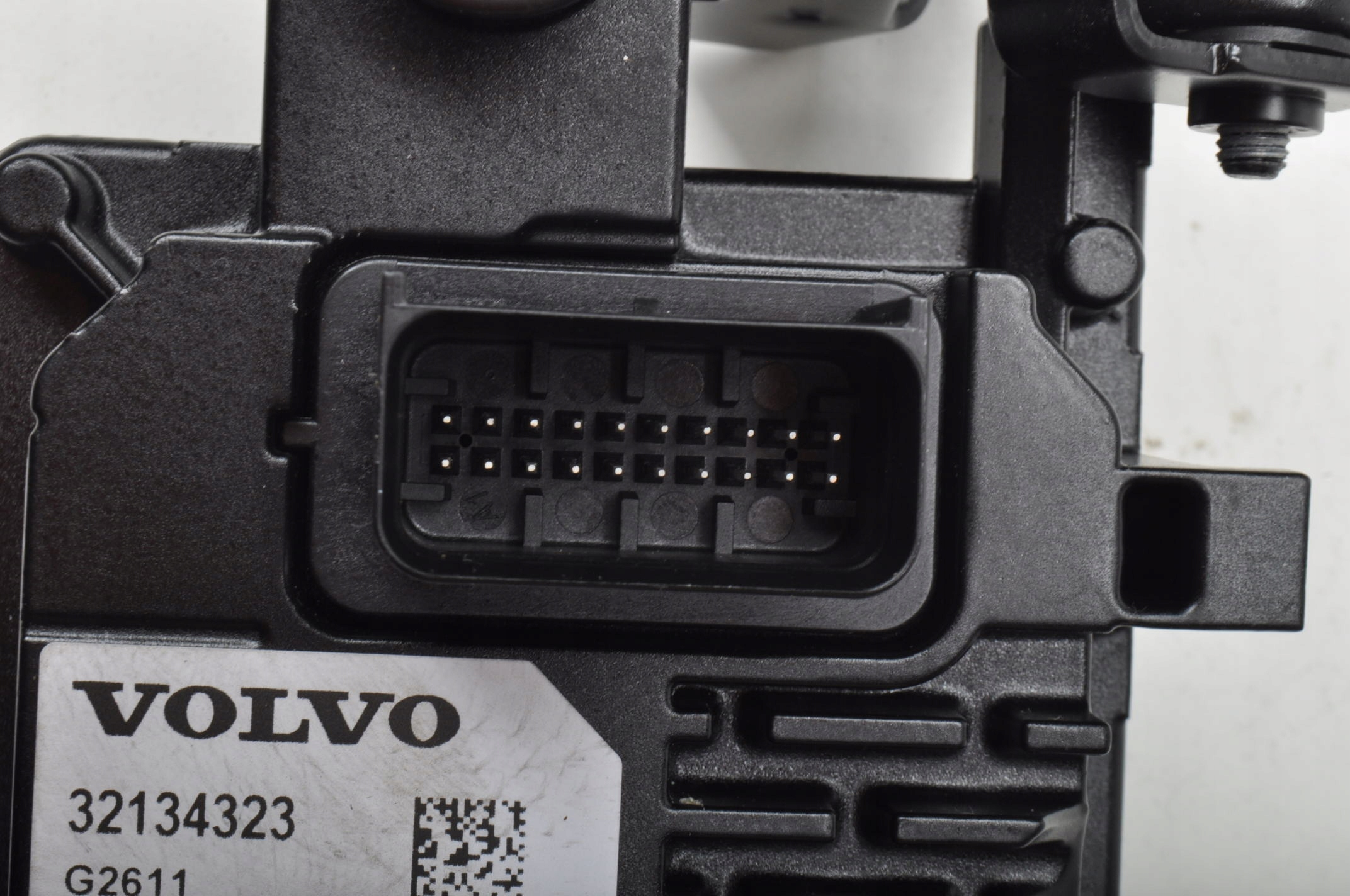 volvo S60 III V60 II P32134323