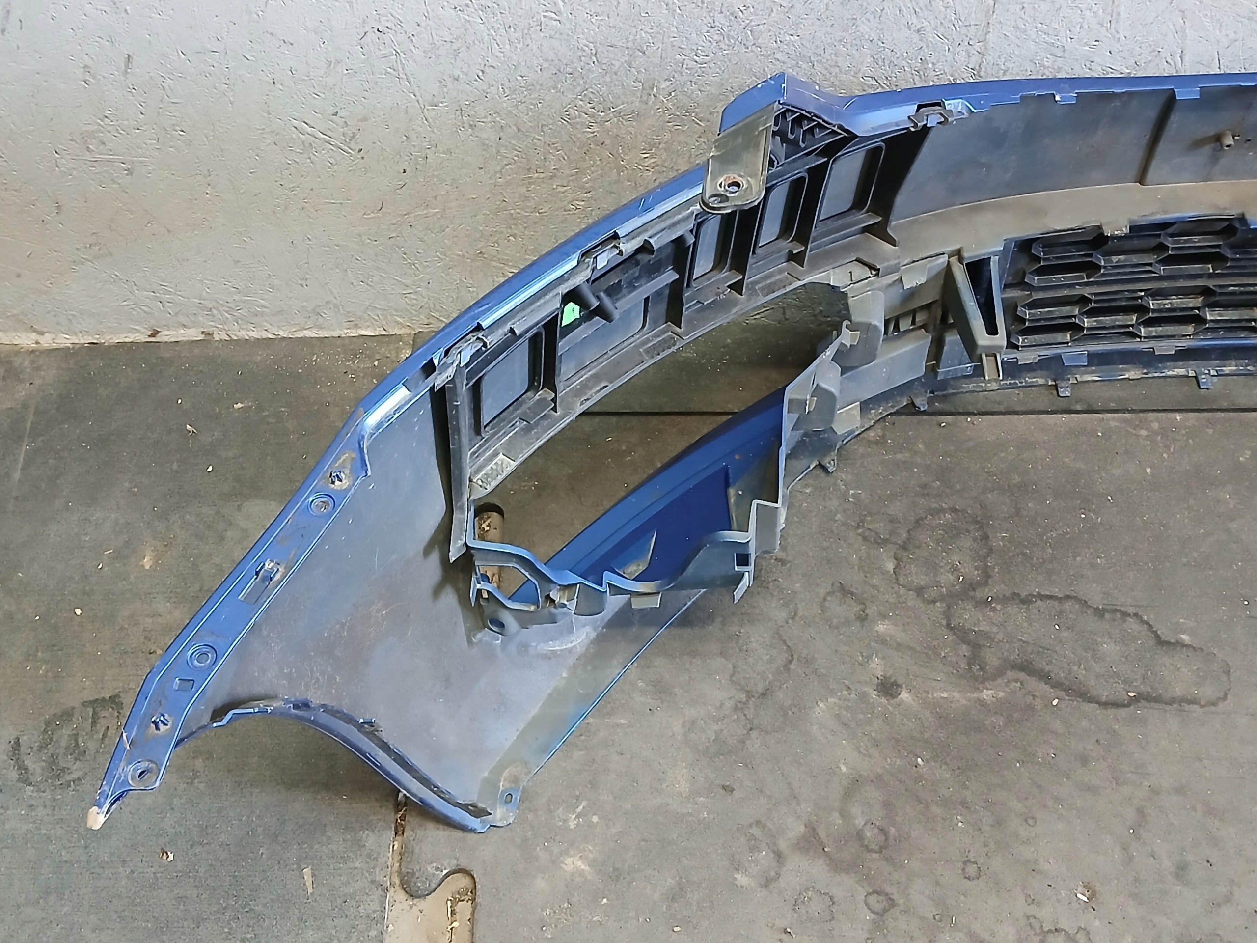bumper front SKODA OCTAVIA III 3 LIFT 17- 5E