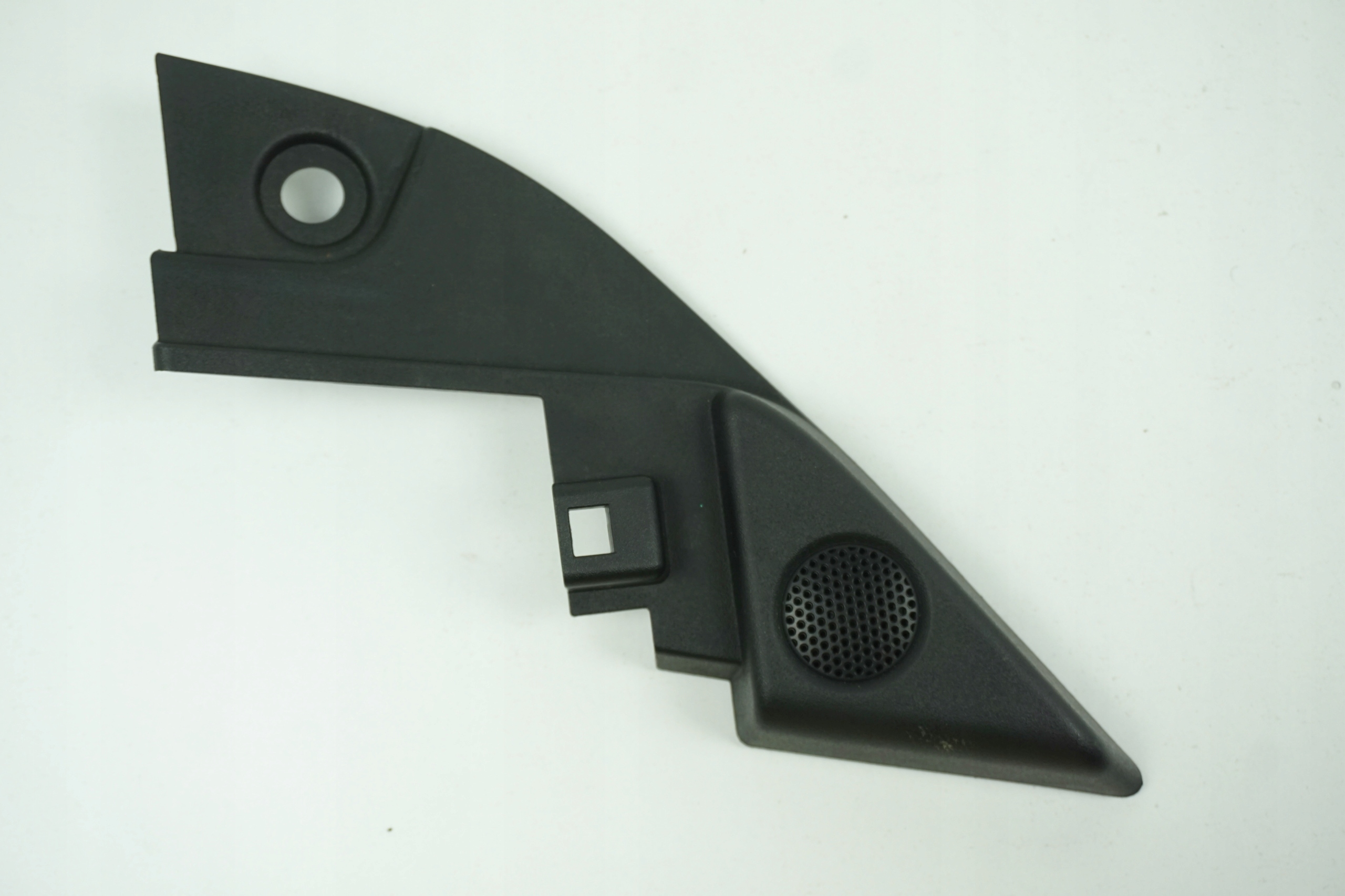 Trojkat Oslona Prawa Nissan GTR R35 80292 JF00A Weight with packaging 0 5 kg