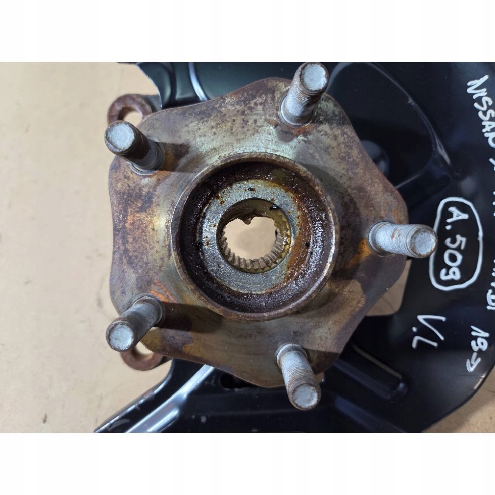 Nissan X-Trail T32 swing front right (A509)