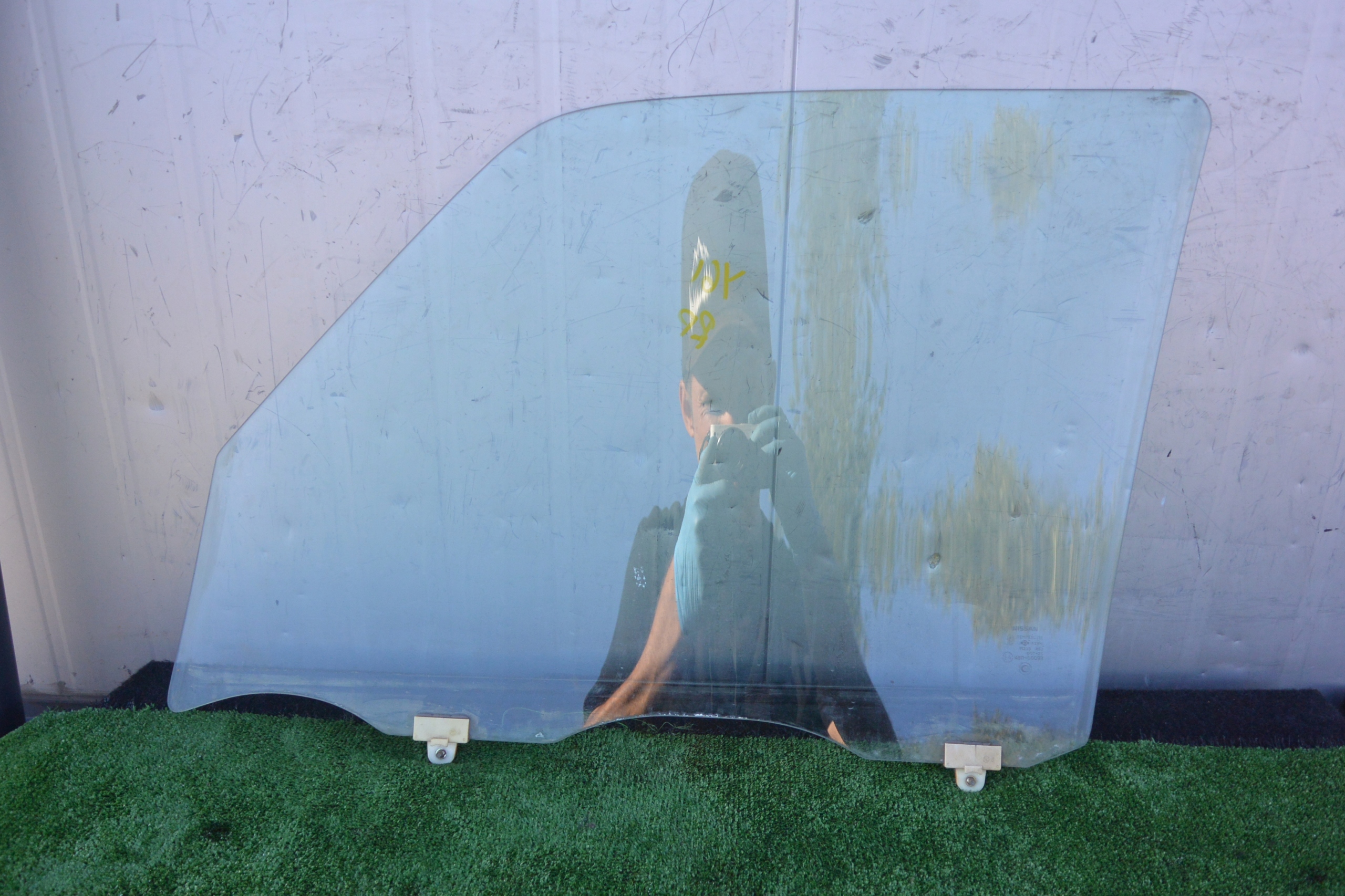 window door right front NISSAN Y61 PATROL 3R 5D