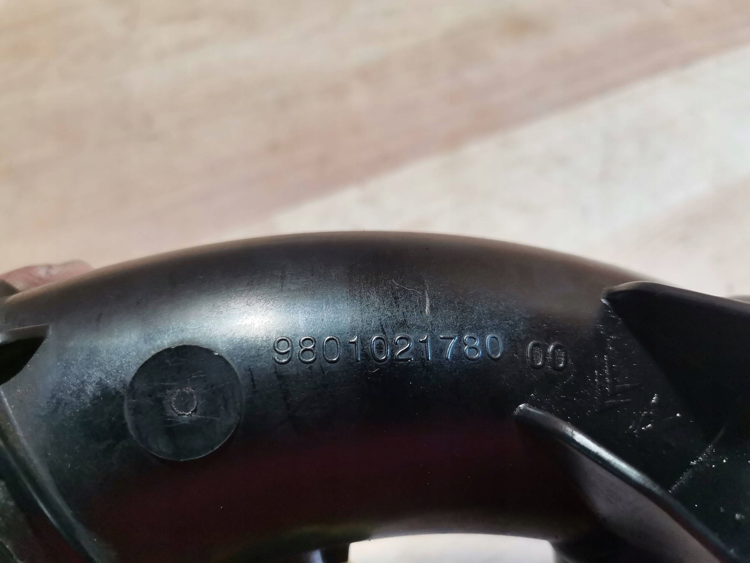 pipe dolotowa air Citroen C4 Cactus 9801021780 ang