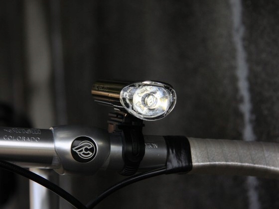 Lampa rowerowa przednia CatEye HL-EL160, czarna Kod producenta 5345006