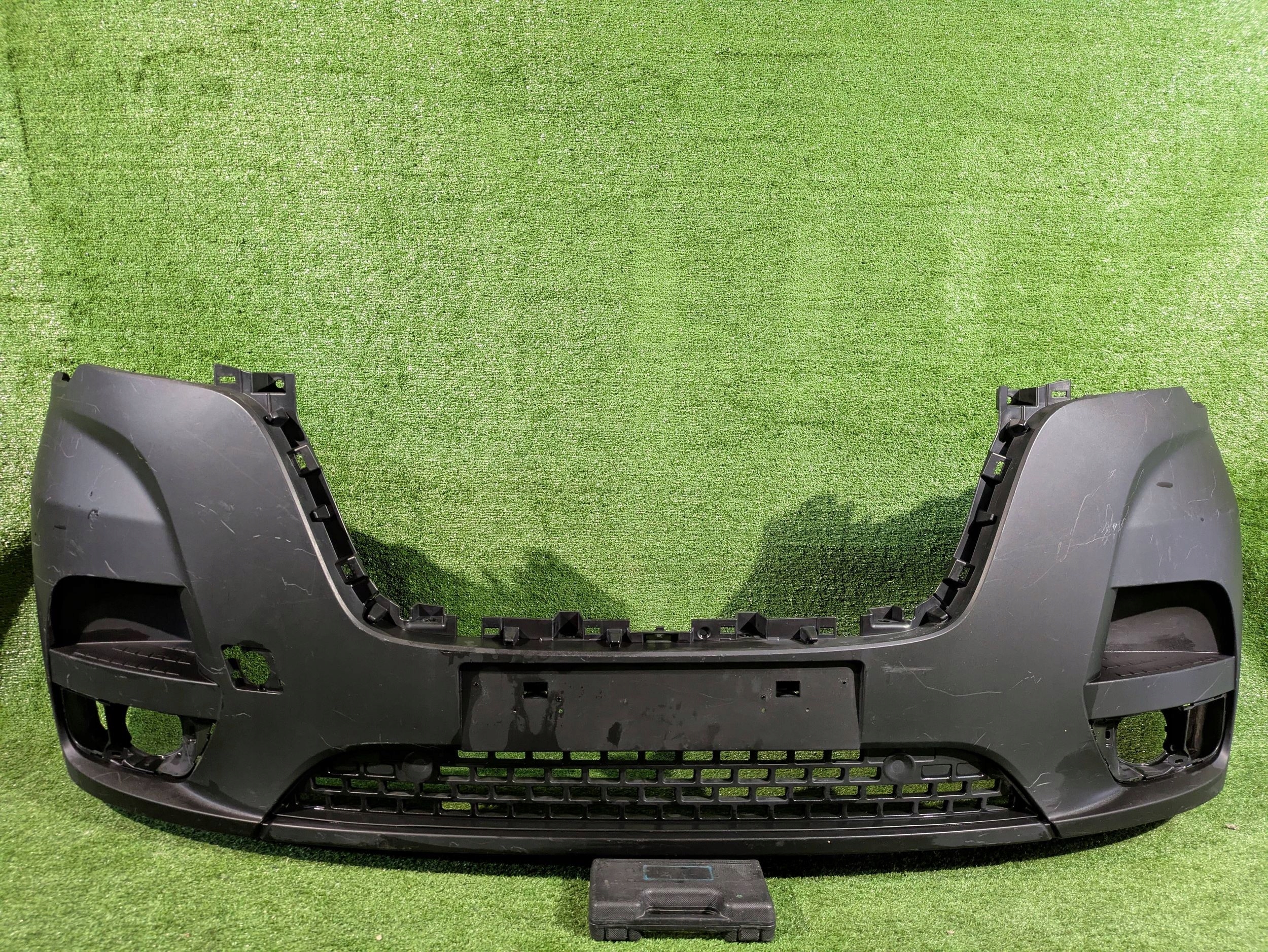 Frontstoßstange vorne RENAULT MASTER IV NR.4370