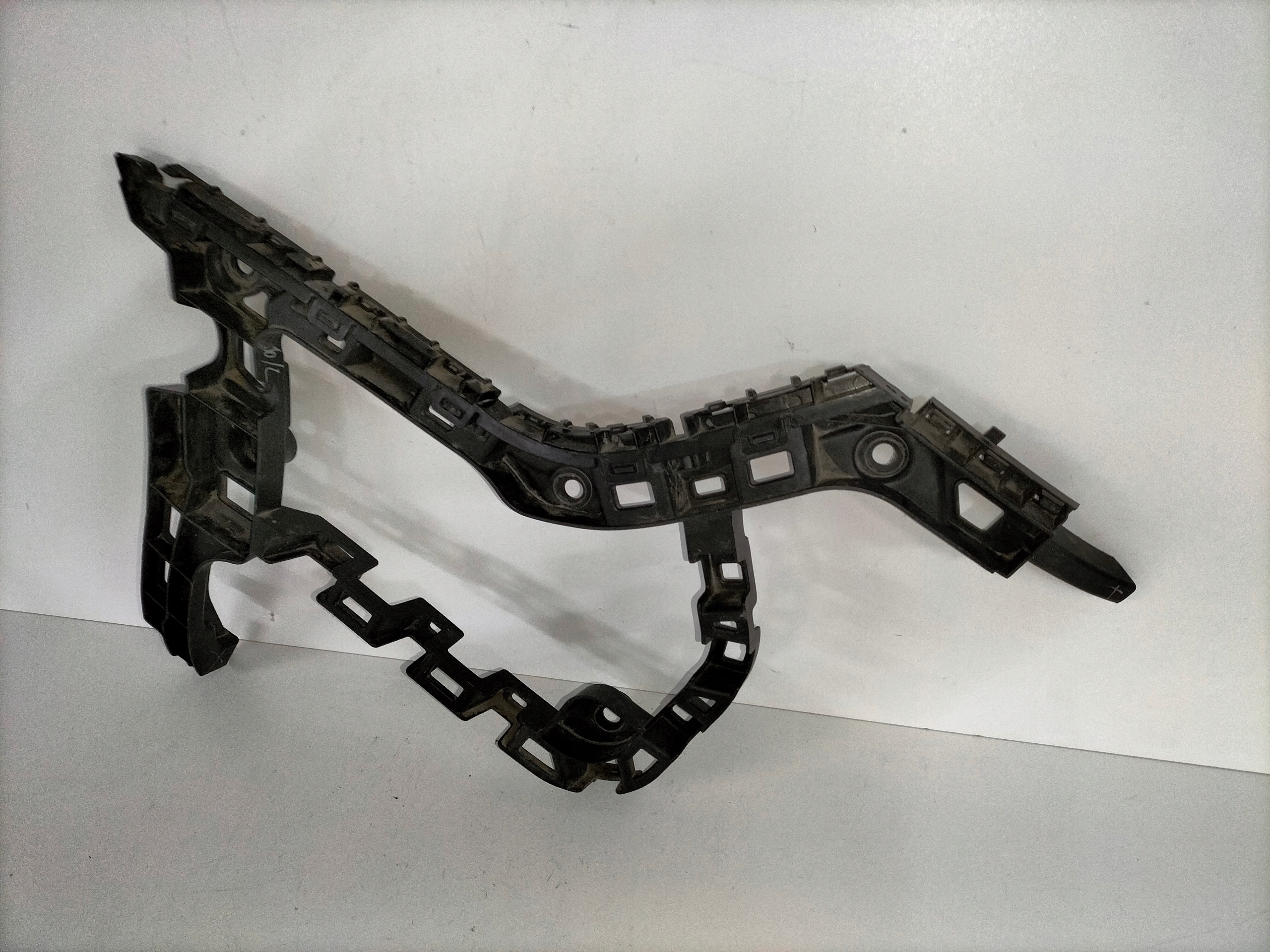 holder bumper bracket rear part left VW GOLF VII 7 12- KOMBI
