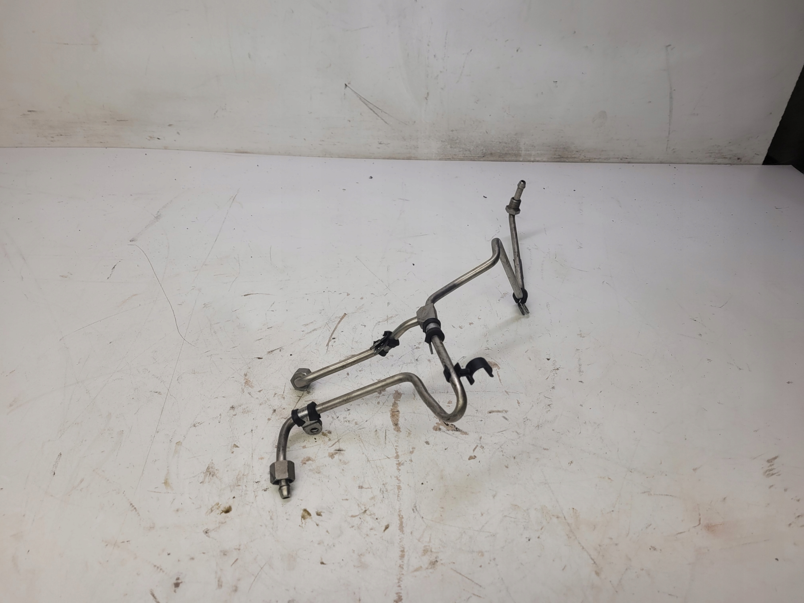 fuel line AUDI A4 A5 A6 3.0 TFSI 06E127501S