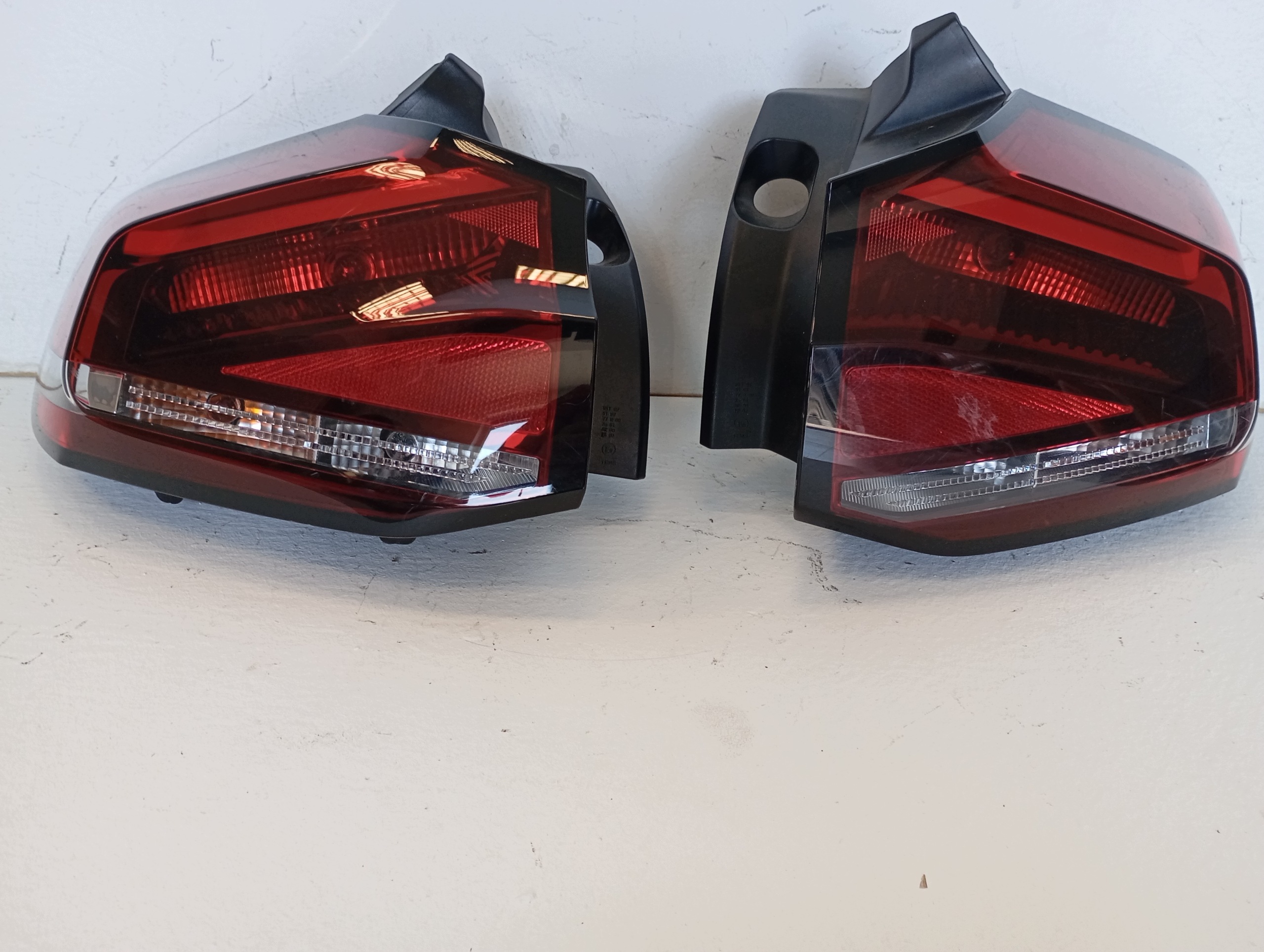 light rear part rear Citroen C4 HB 9831100280 98311000080