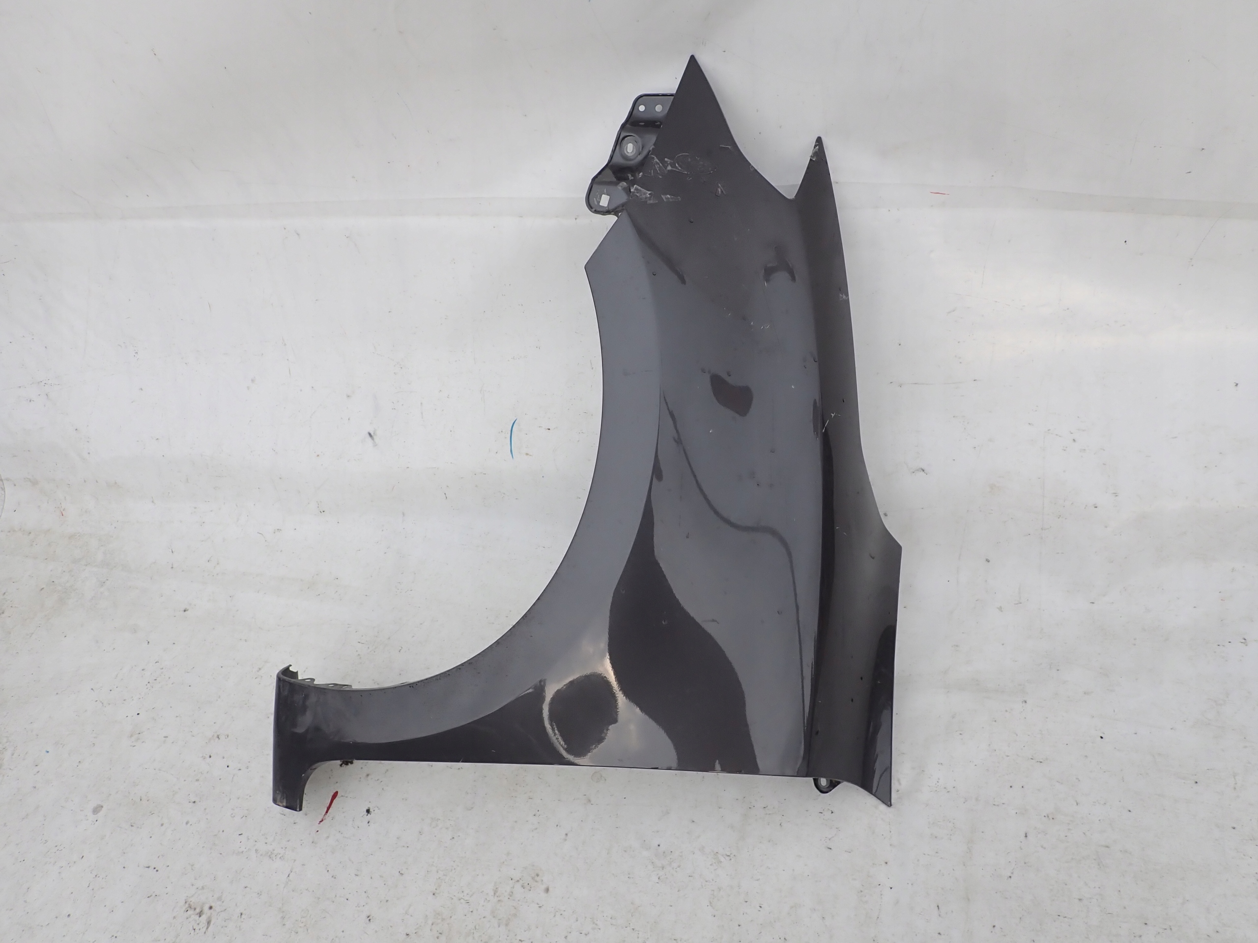 SUZUKI SWIFT VI 17-> fender left front front