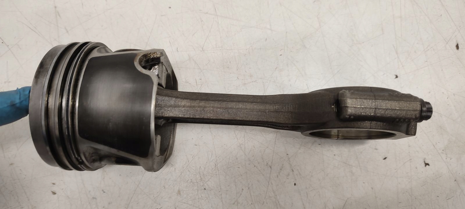 piston connecting rod VW 2,0 TDI BWD