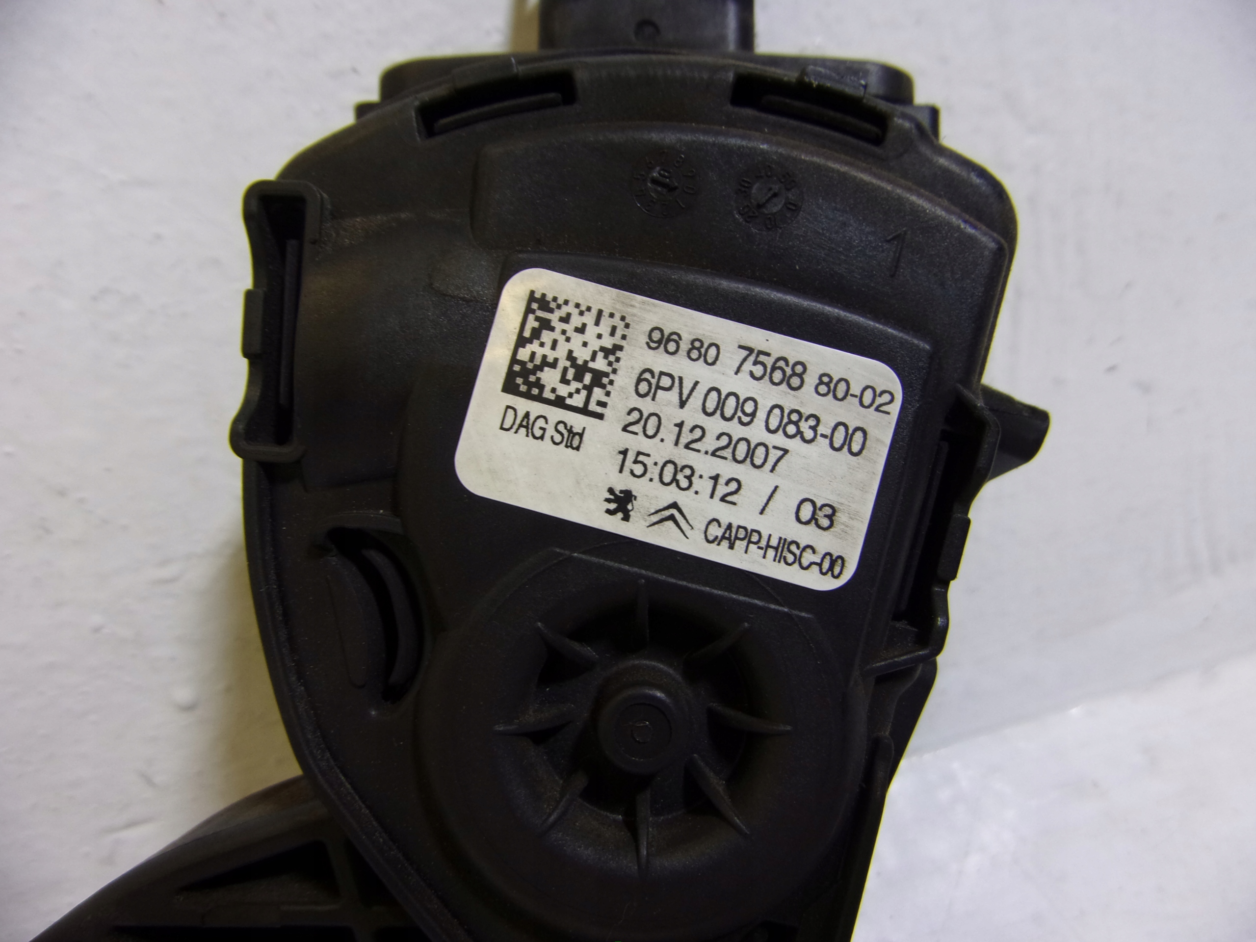 accelerator pedal PEUGEOT 207 1.6 B 9680756880