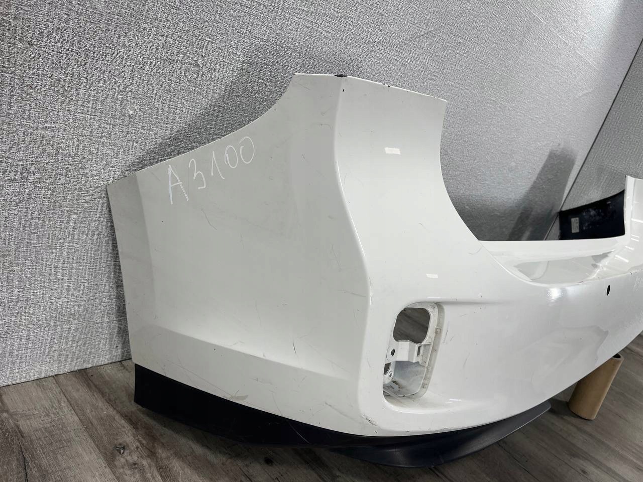 VW ID BUZZ ID. BUZZ 2022-> bumper rear part 1T3807421