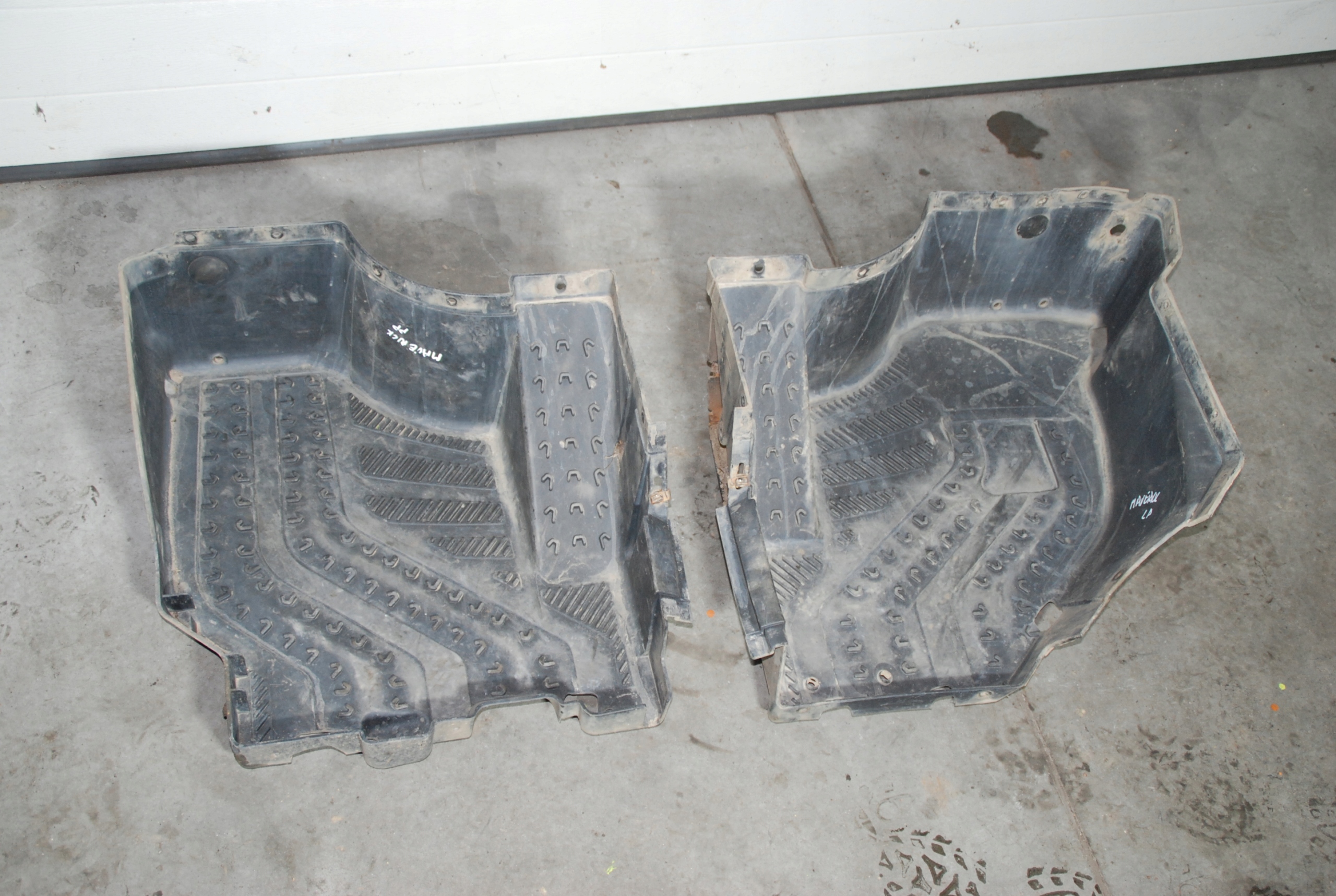 CAN AM MAVERICK COMMANDER PODŁOGA WANNA Producent X-ATV