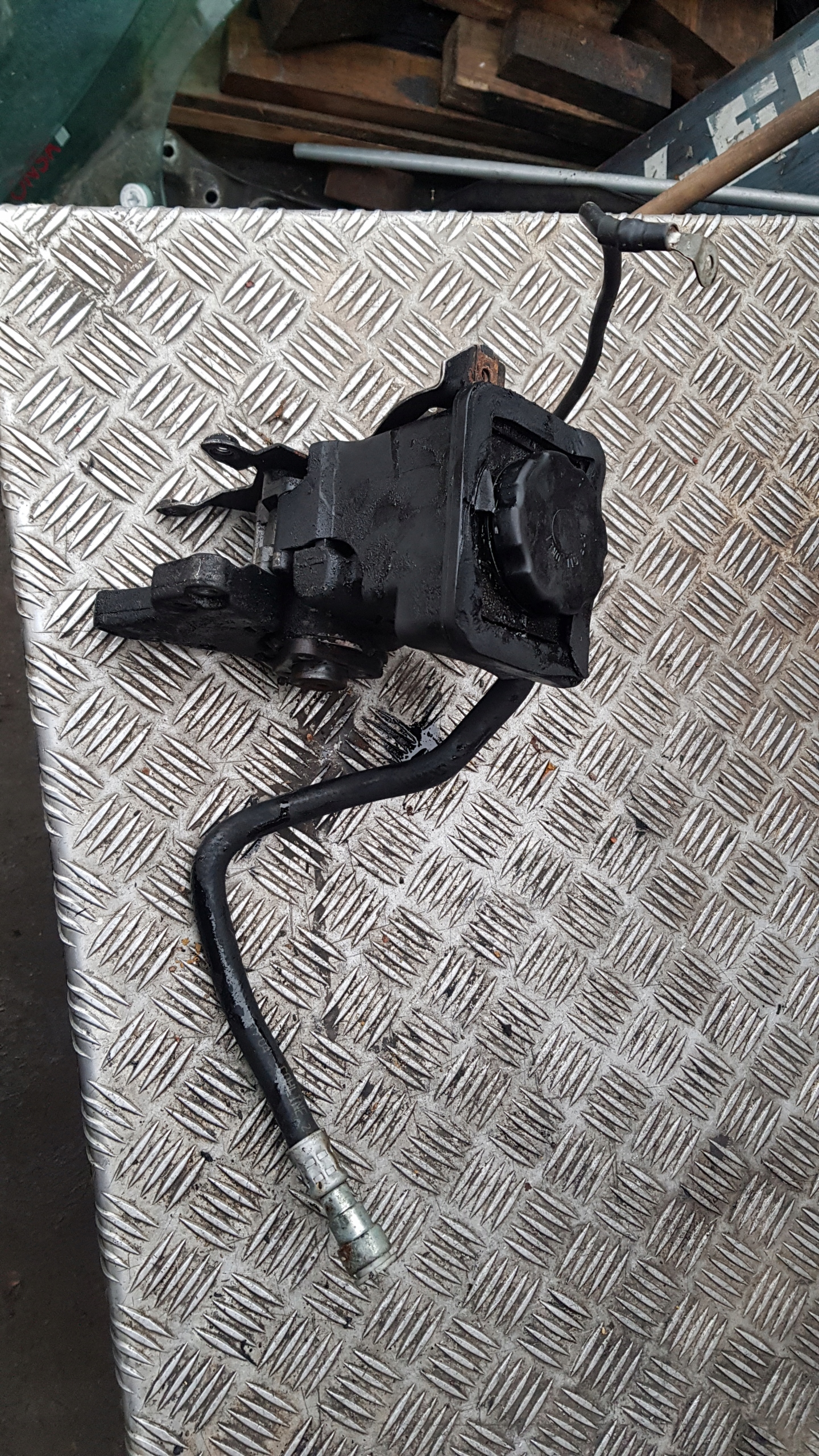 BMW E46 2.0D Pompa servosterzo 6756575 120 BAR