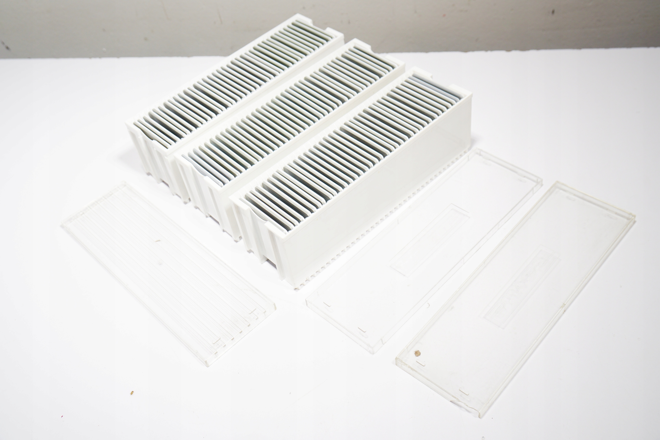 3 Magazynki Do Slajdów + 108 szt. Slajdów Ramki Do Slajdów Wielorazowe