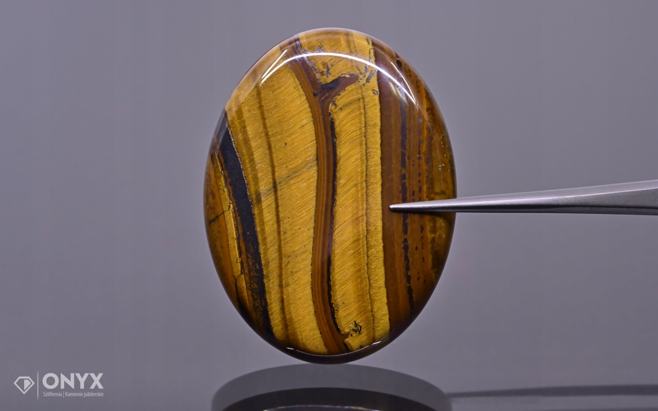 Tygří oko nízký kabošon ovál 40x30 mm