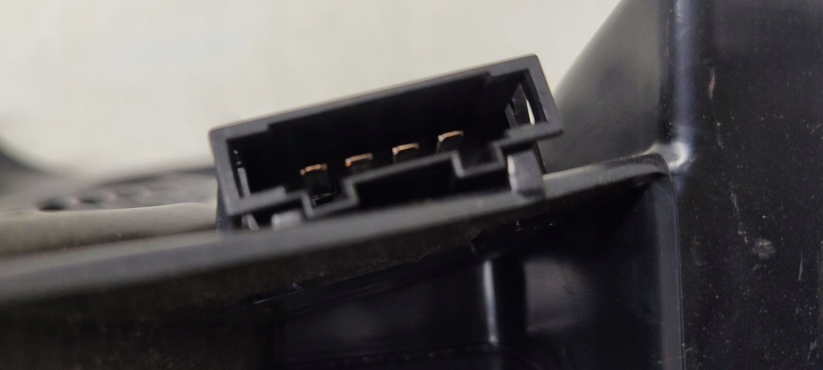 speaker niskotonowy subwoofer BOSE Audi A3 8P LIFT