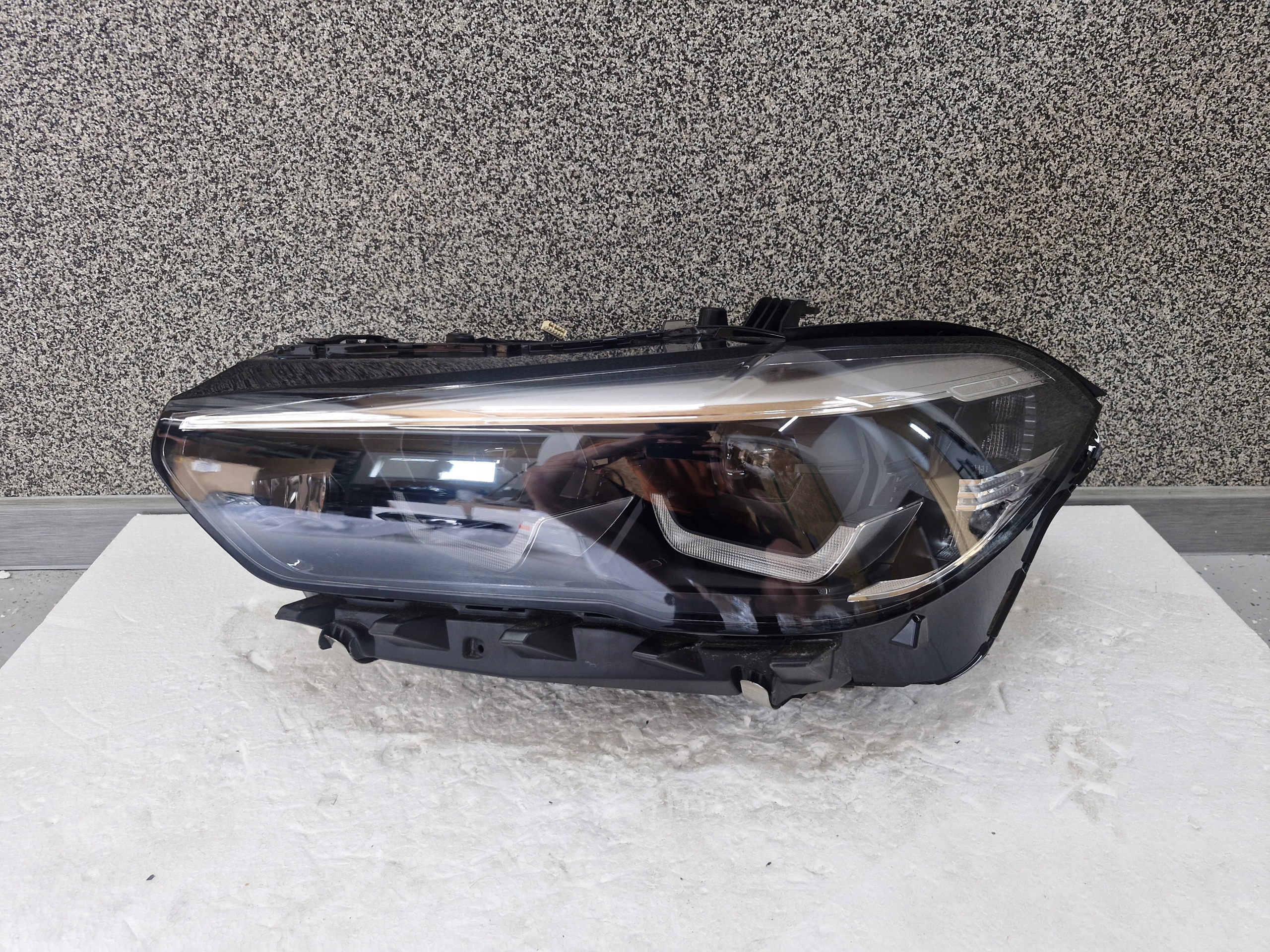 light left BMW X5 G05 X6 G06 FULL LED Adaptive