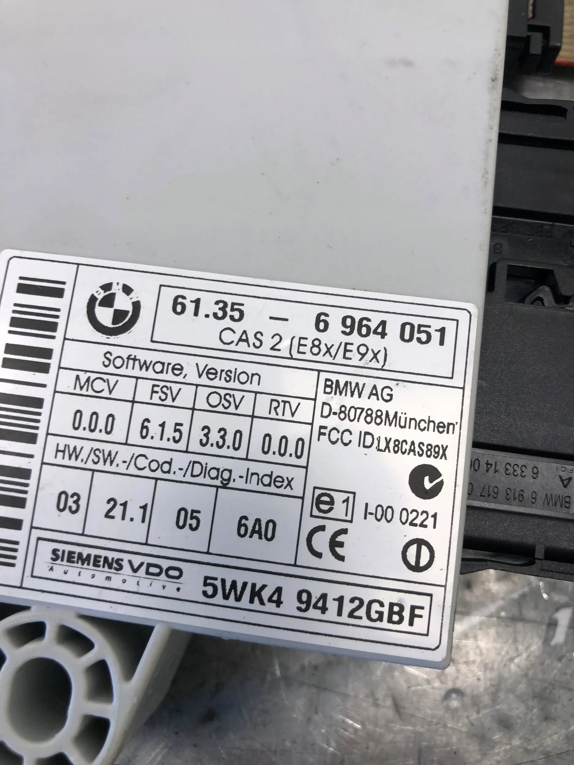 Unité commande confort BMW E87 6964051