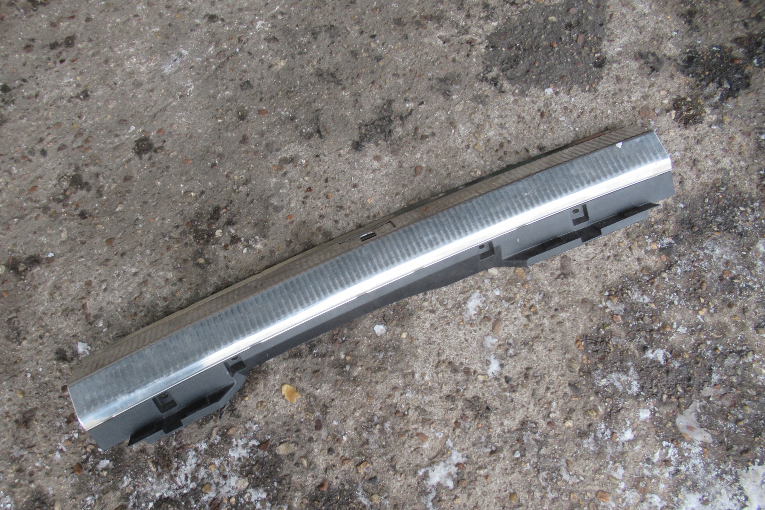 AUDI A4 B8 FL 2.0 TFSI 14R cover supports boot 8K9864483C