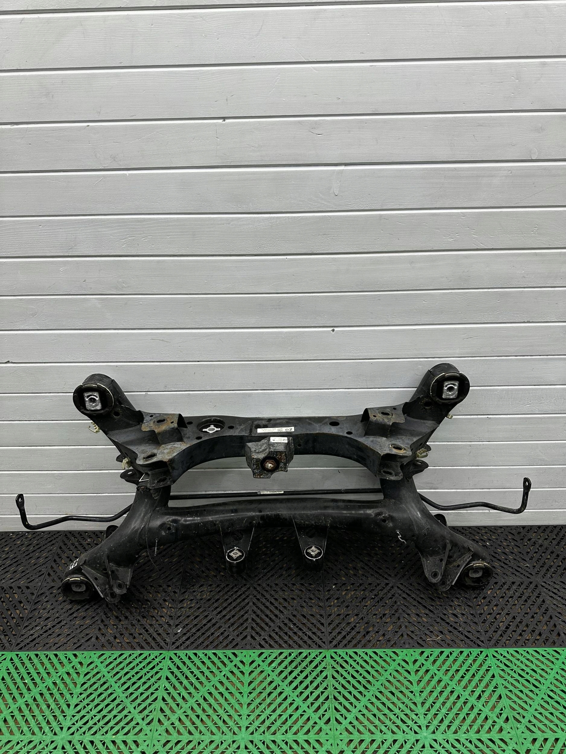 axle beam rear. BMW 4 F32 F33 6863151