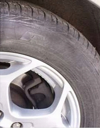 K2 BOLD preparat do nabłyszczania opon 700ml Atomi Producent K2