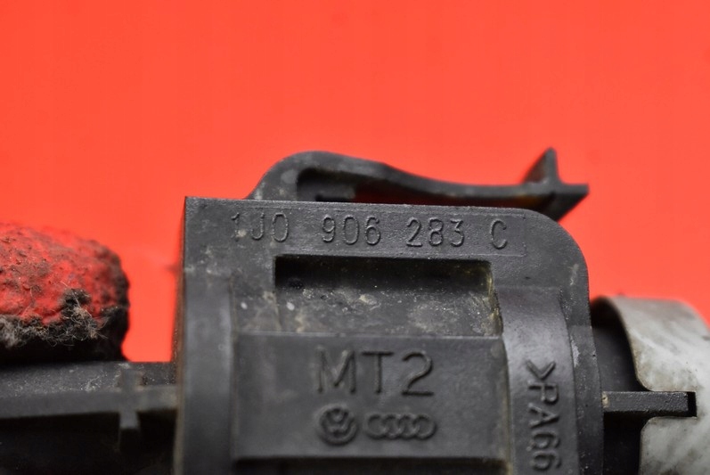 Ford OE 1J0906283C клапан давления