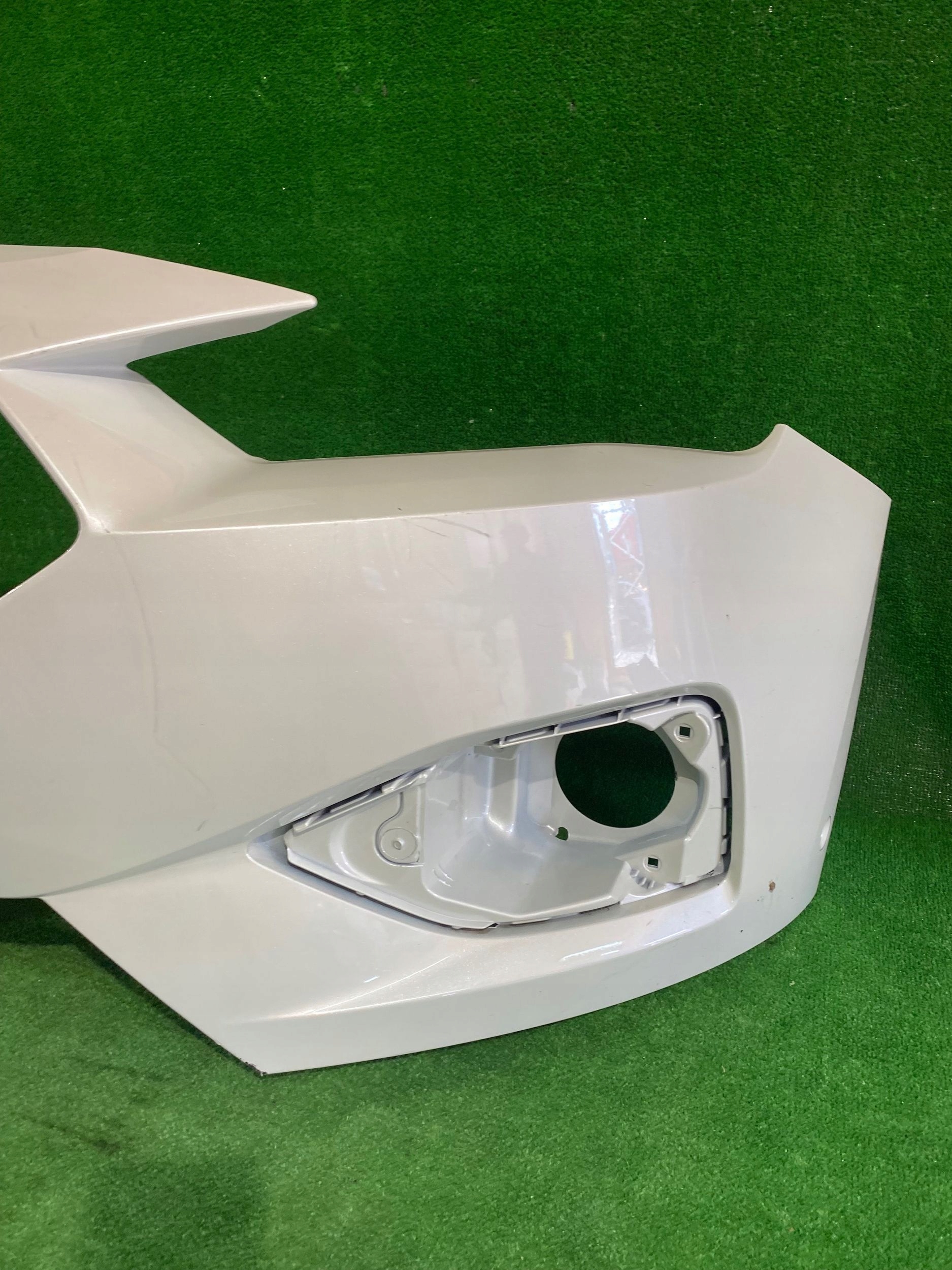 front bumper front SEAT TARRACO 5FJ NR.Z5771