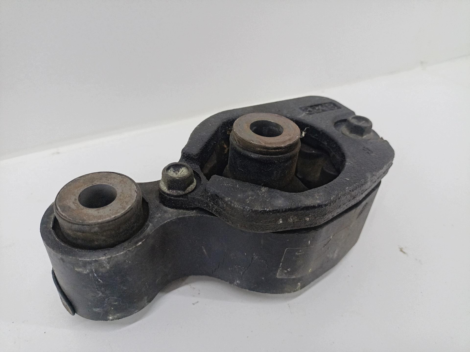 motortartó Mazda 3 3 2014